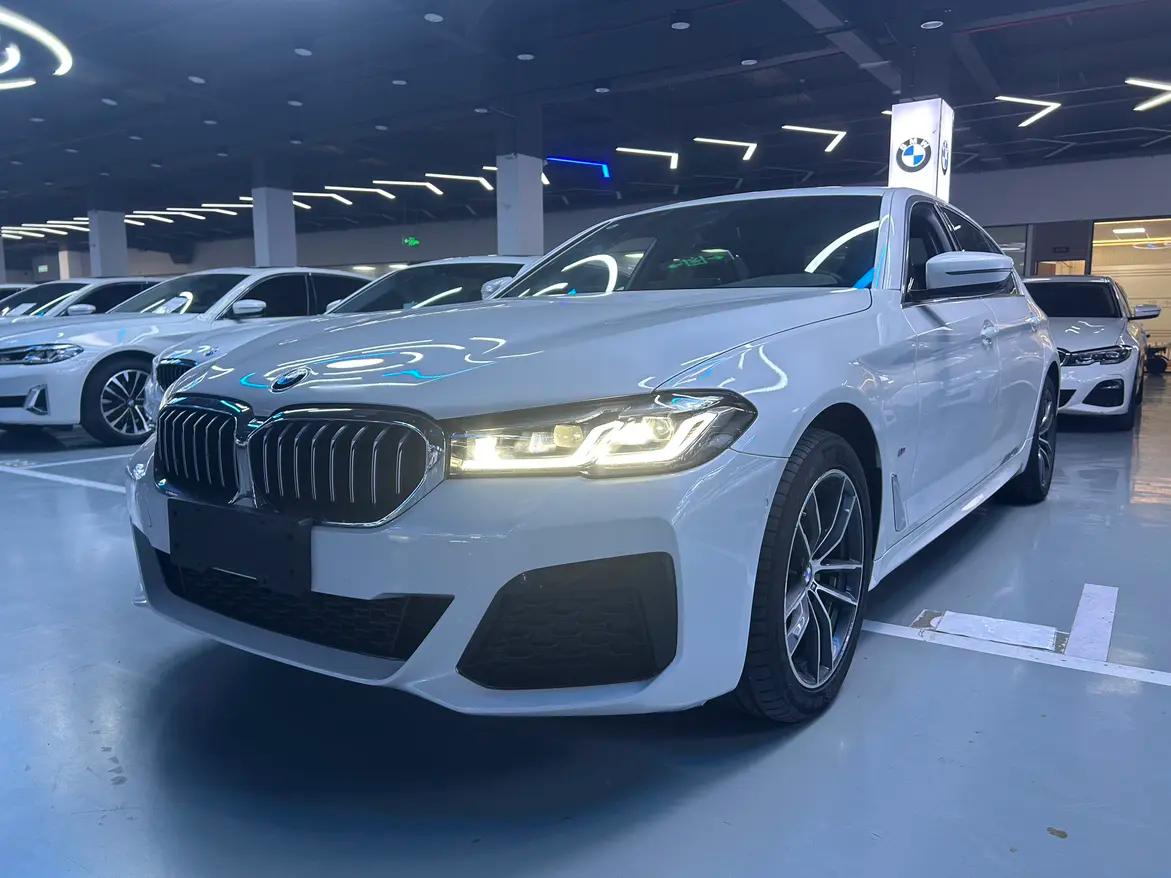BMW 5 Series 2022 г. 79129 км.