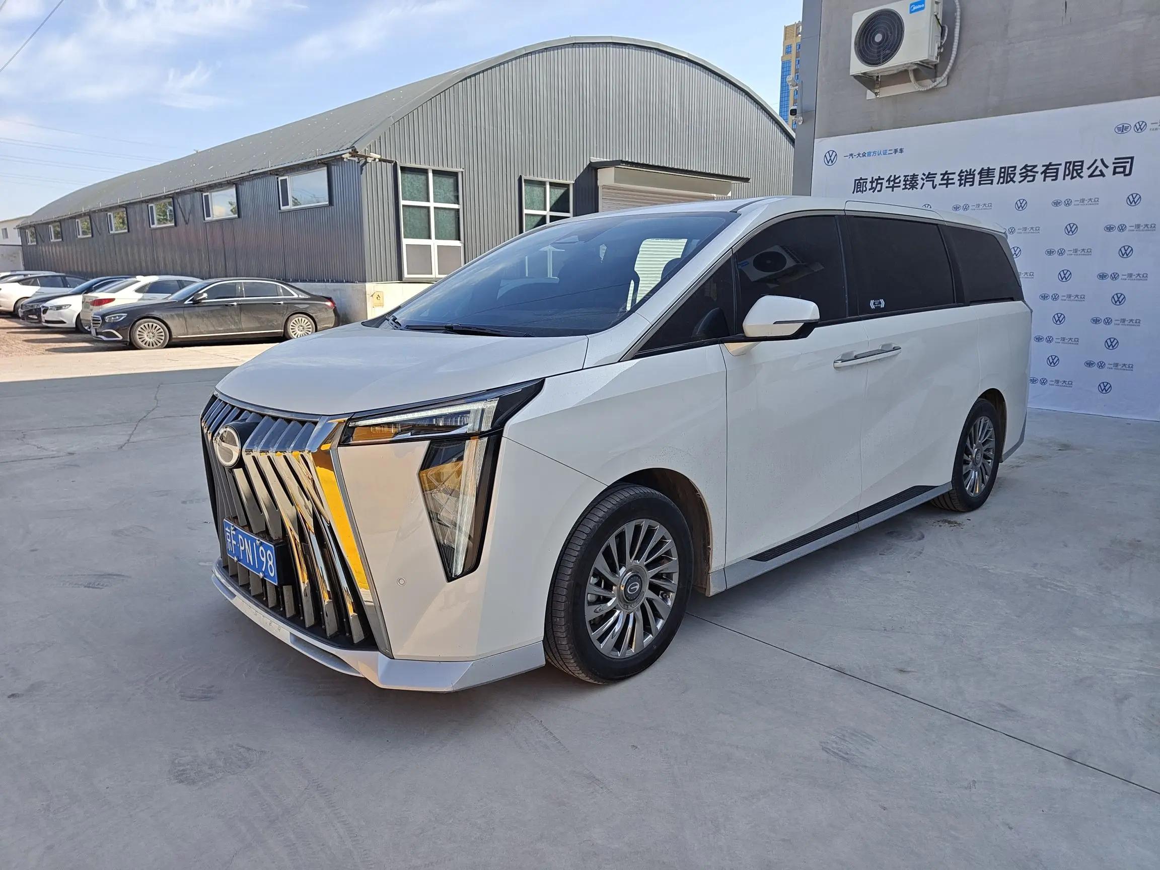 GAC Trumpchi M8 2023 г. 29500 км.