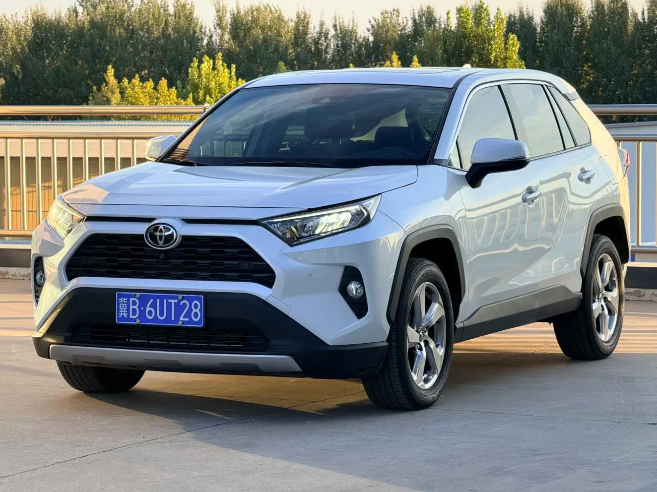 Toyota RAV4 2023 г. 37082 км.