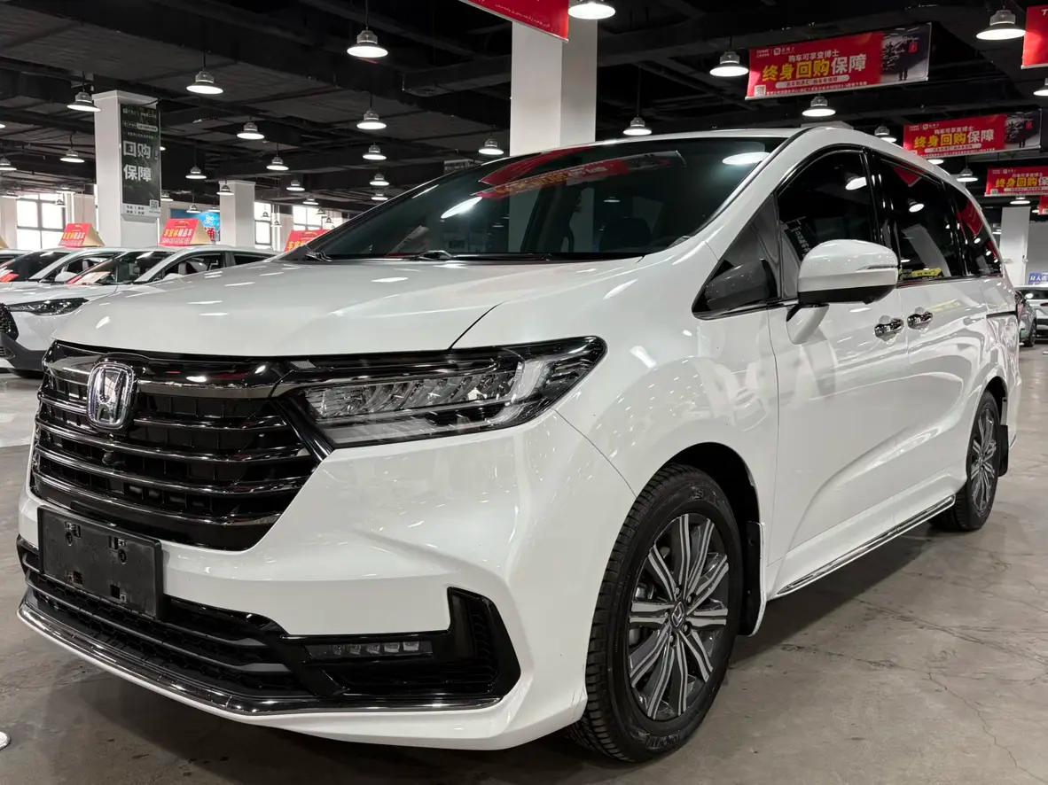Honda Odyssey 2022 г. 30000 км.