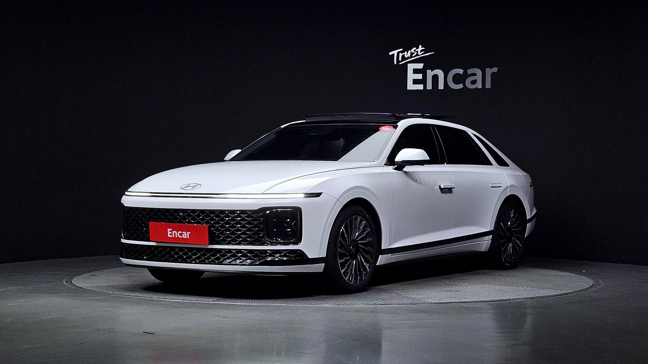 Hyundai Grandeur Calligraphy, гибрид, 2023 г.