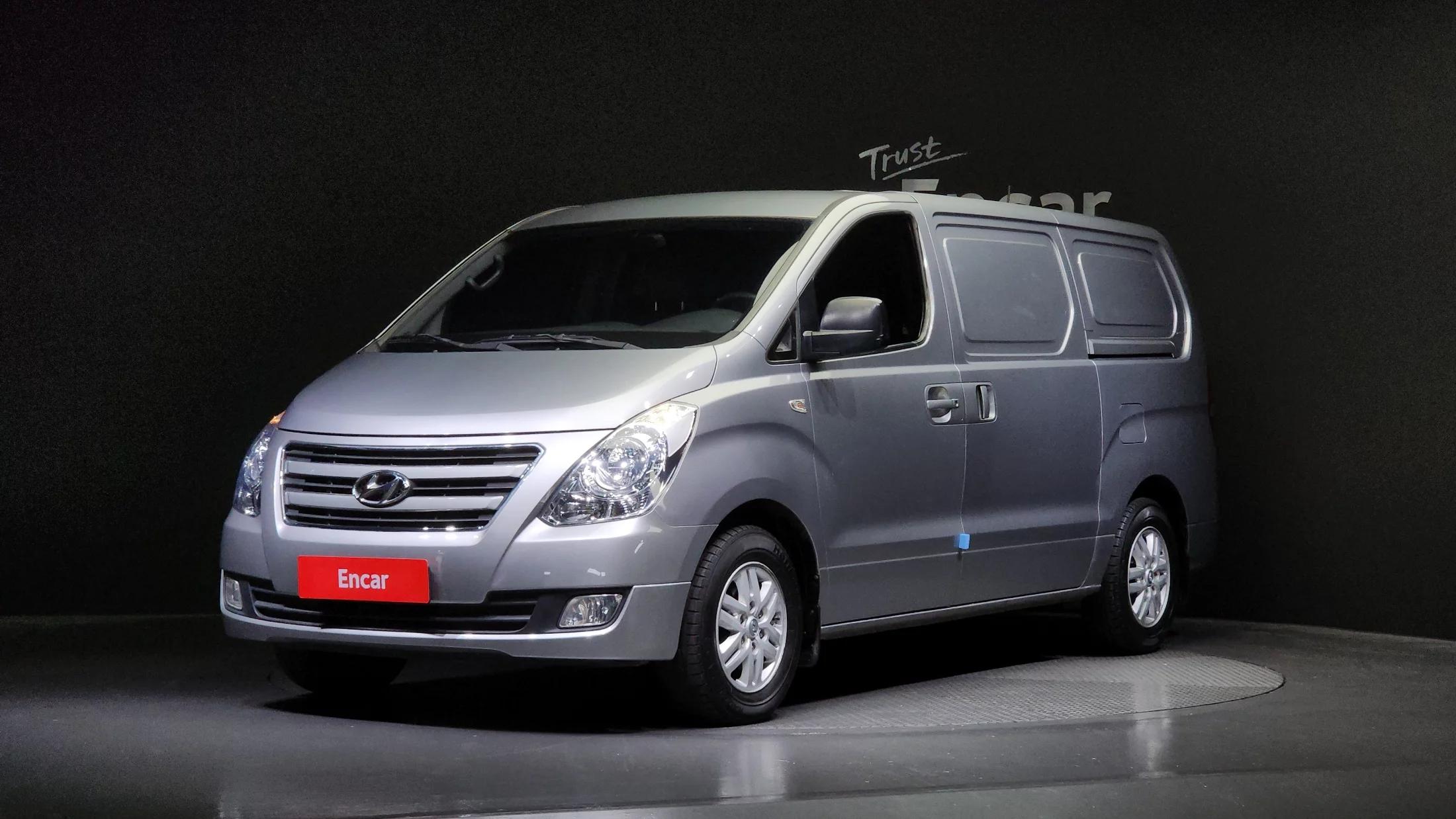 Hyundai Starex 3-Seater VAN Smart, 2016 г.
