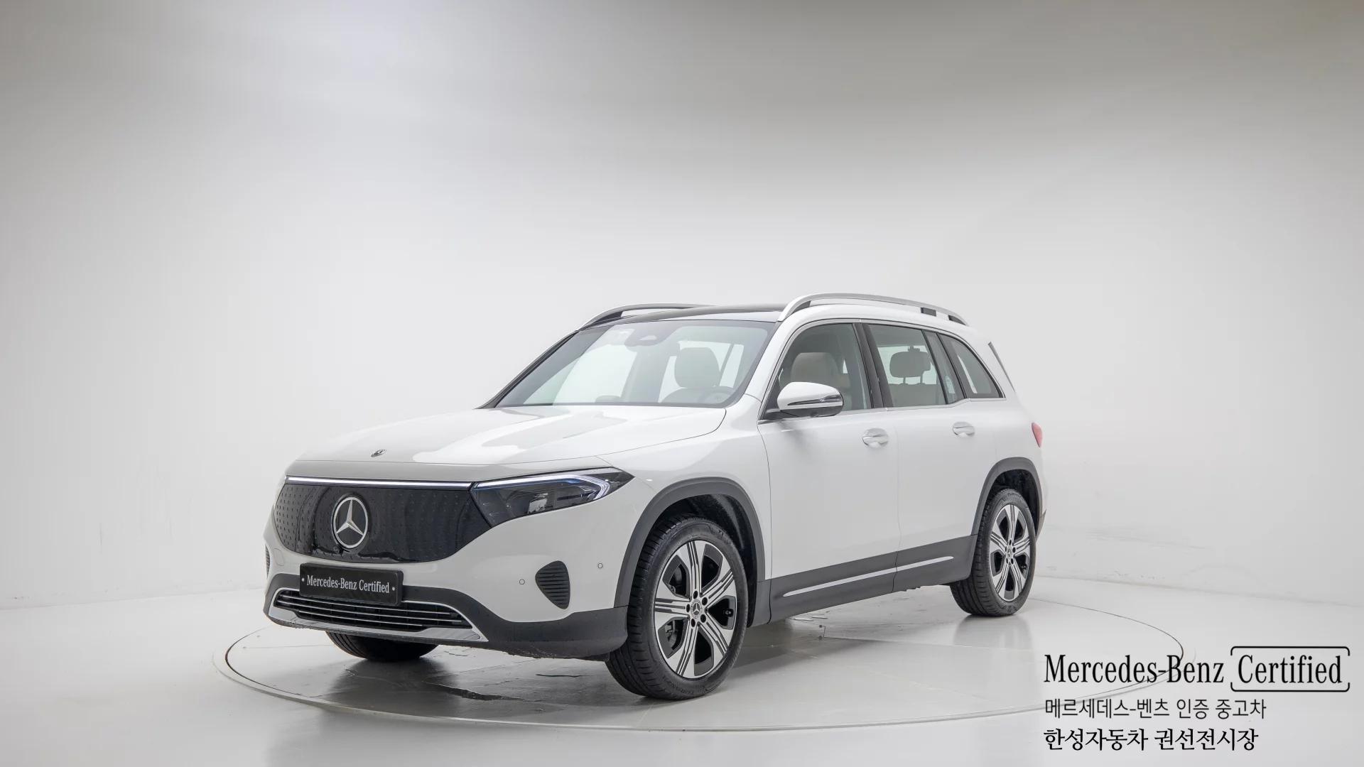 Mercedes-Benz EQB EQB300 4MATIC, электромобиль, 2024 г. 2369 км.