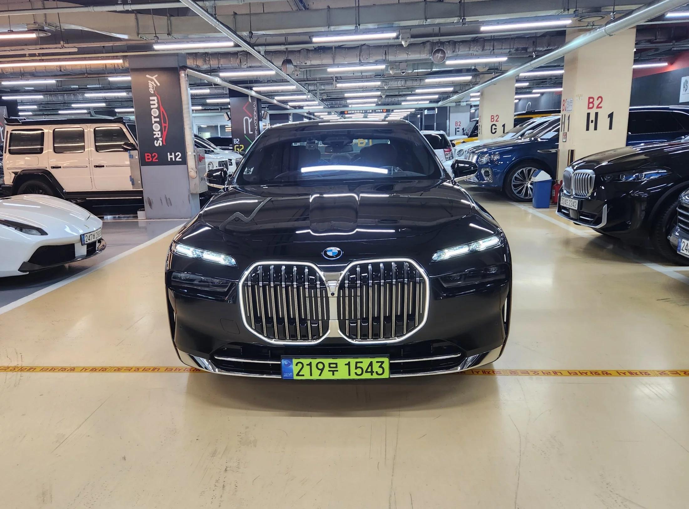 BMW 7-Series 750e xDrive Design Pure Excellence, гибрид, 2024 г. 4300 км.