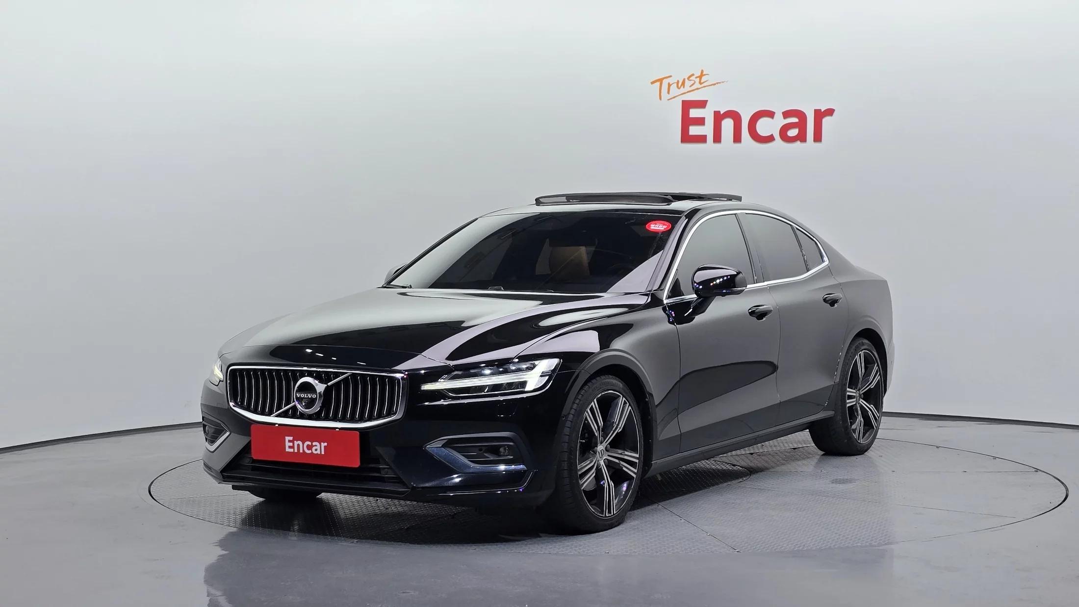 Volvo S60 B5 Inscription, 2021 г. 100278 км.