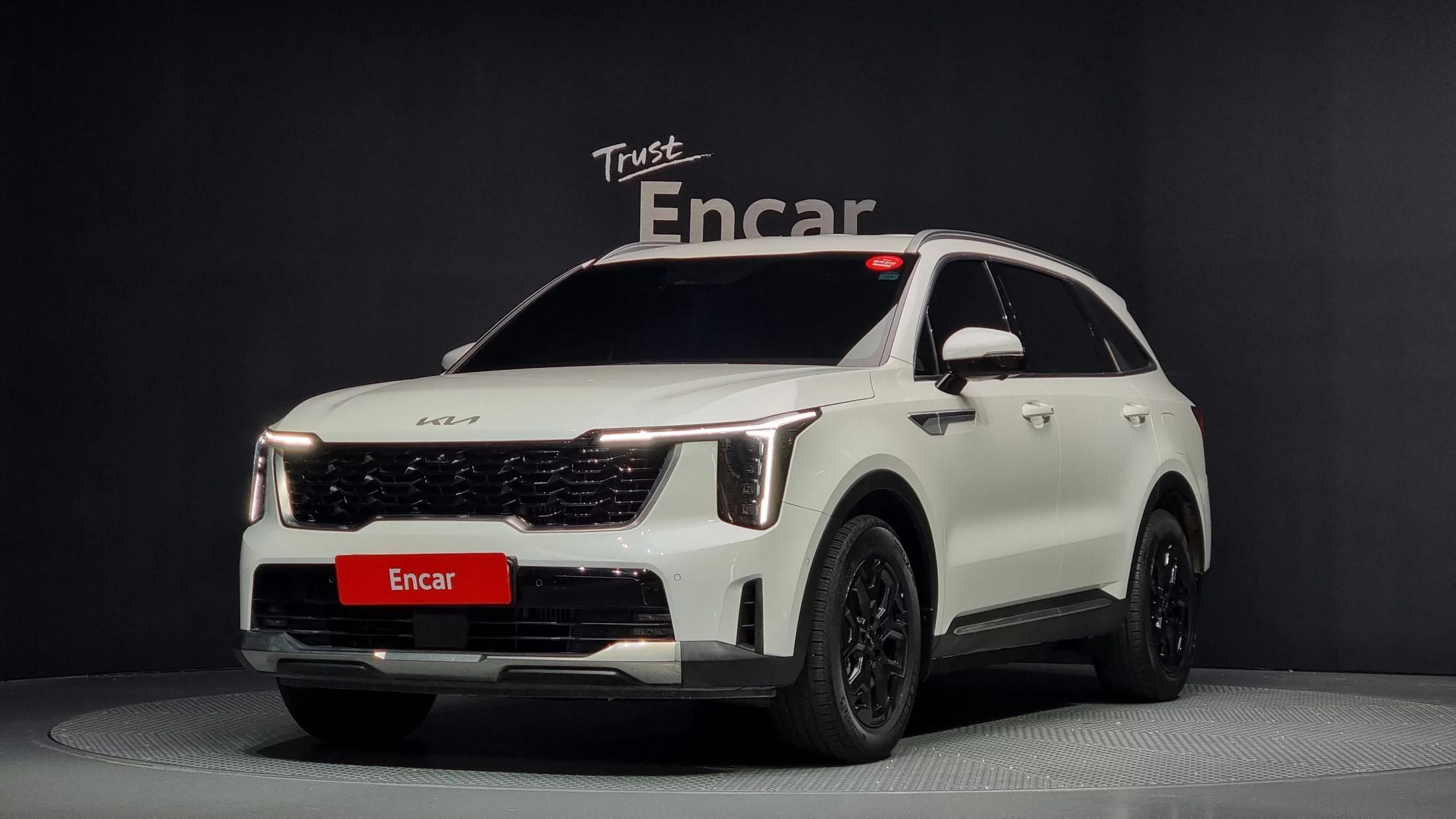 Kia Sorento HEV 1.6 2WD Signature, гибрид, 2024 г. 25638 км.