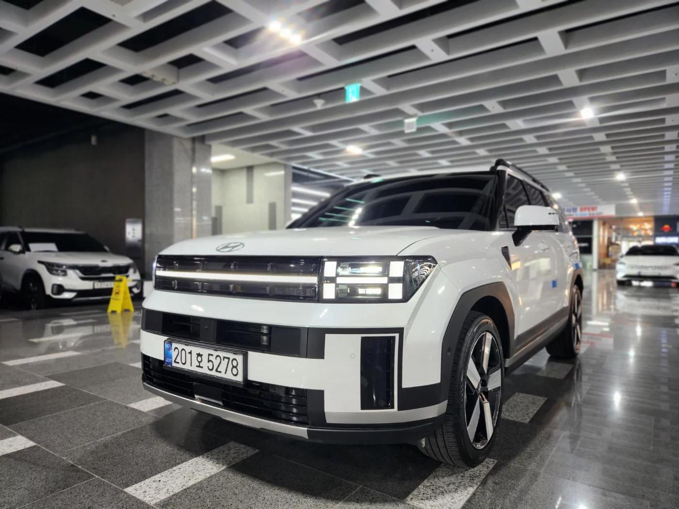 Hyundai Santa Fe HEV 1.6 4WD Prestige, гибрид, 2024 г. 51066 км.