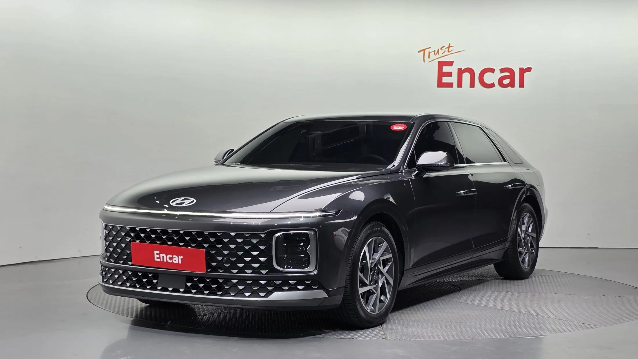 Hyundai Grandeur Premium, гибрид, 2024 г. 4062 км.
