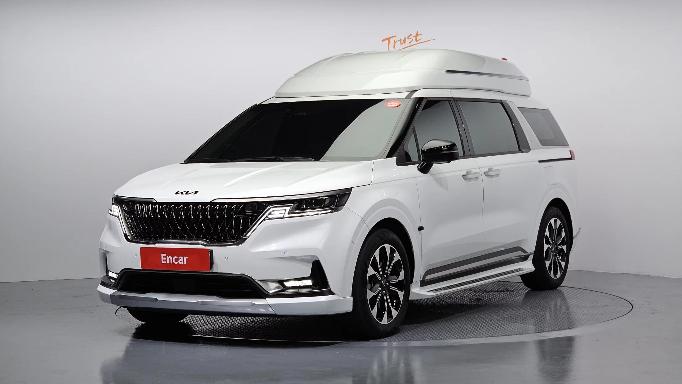 Kia Carnival Gasoline 7-Seater Hi-Limousine Signature, 2023 г. 49946 км.