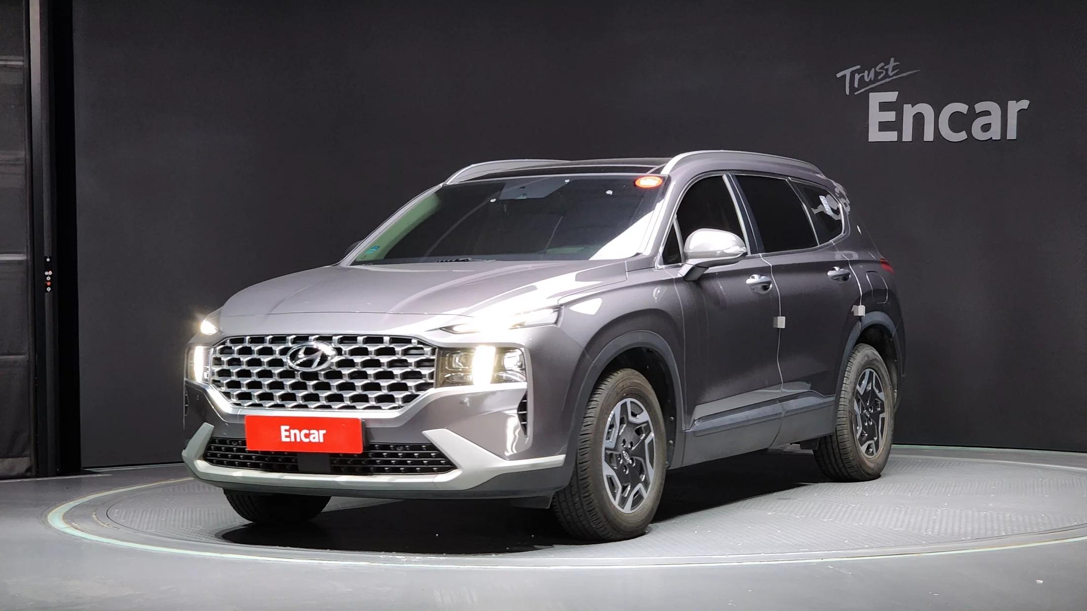Hyundai Santa Fe HEV 1.6 2WD Prestige, гибрид, 2021 г. 111396 км.