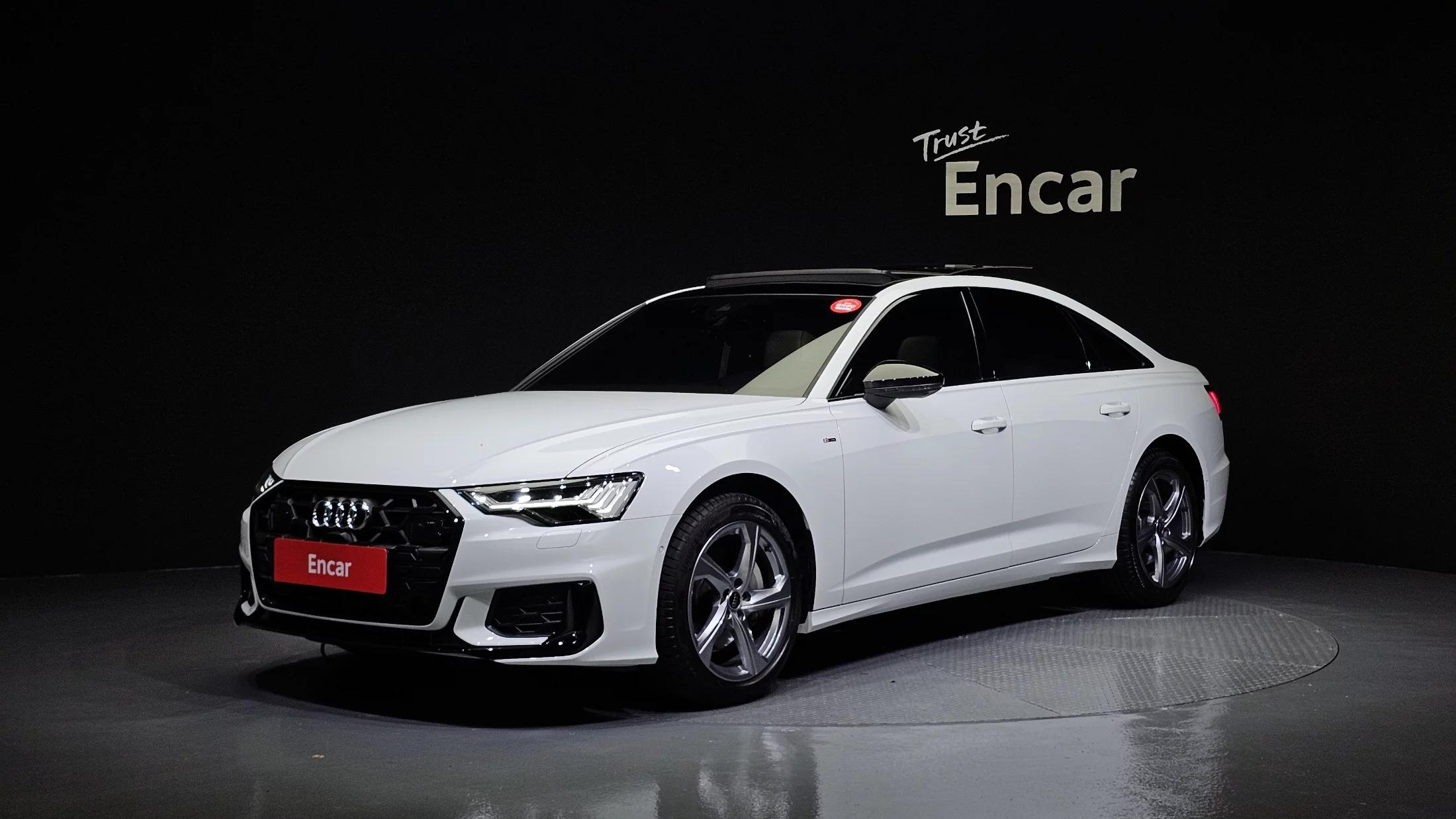 Audi A6 45 TFSI Premium, 2025 г. 3352 км.