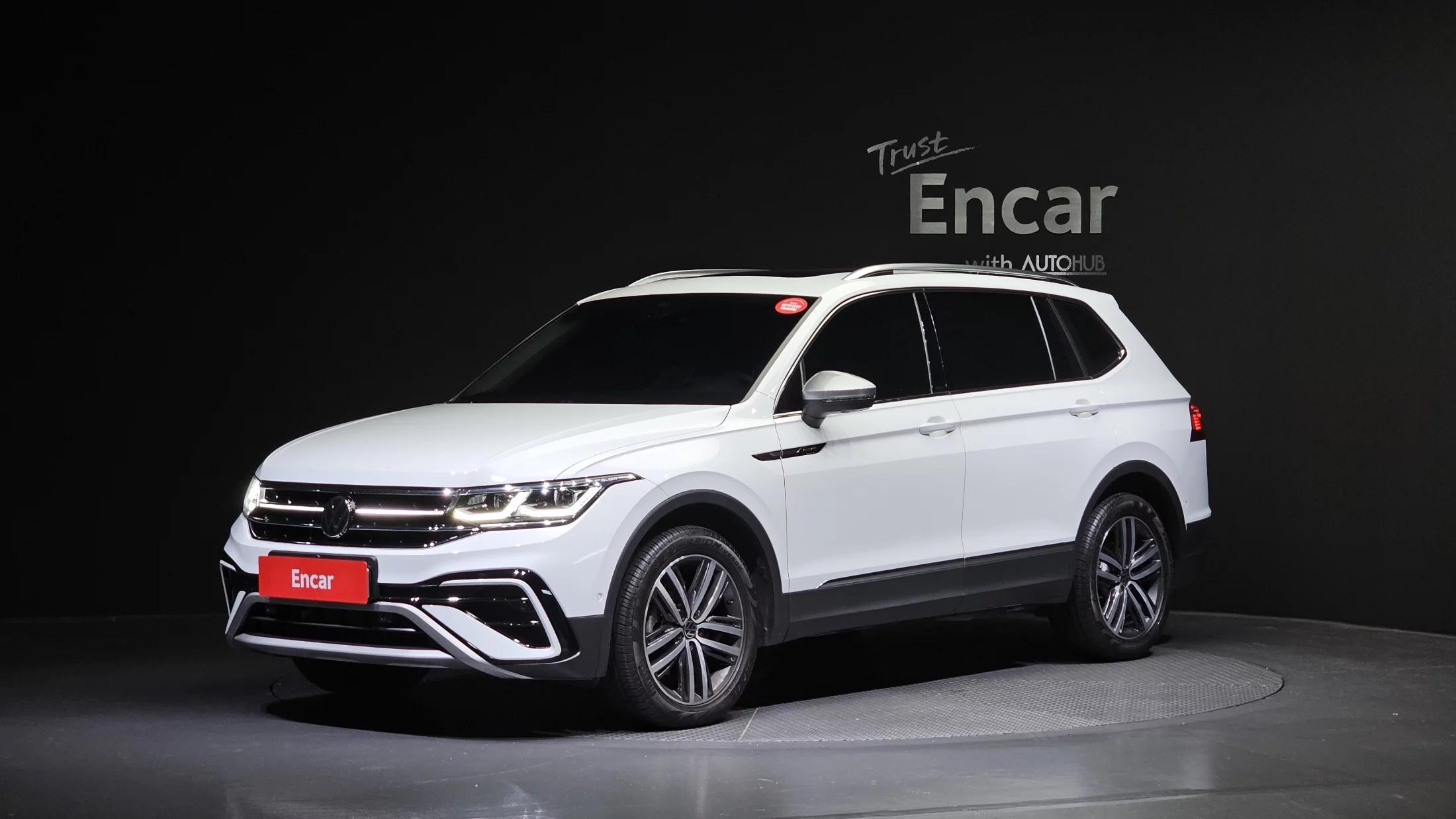 Volkswagen TIGUAN 2.0 TSI Prestige, 2022 г. 15880 км.