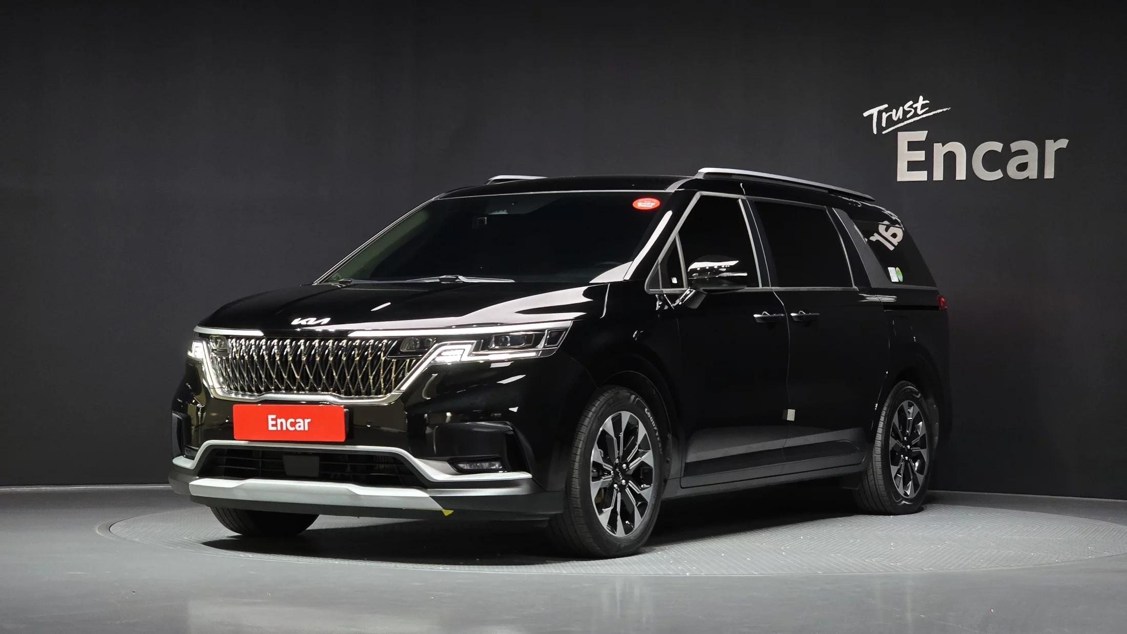 Kia Carnival 9-Seater Prestige, 2023 г. 40777 км.