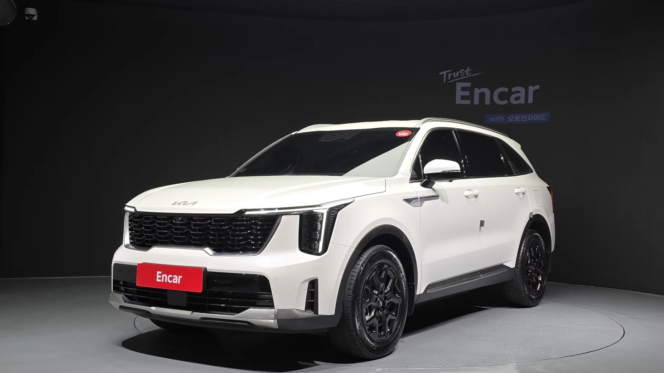 Kia Sorento HEV 1.6 2WD Signature, гибрид, 2023 г. 25616 км.