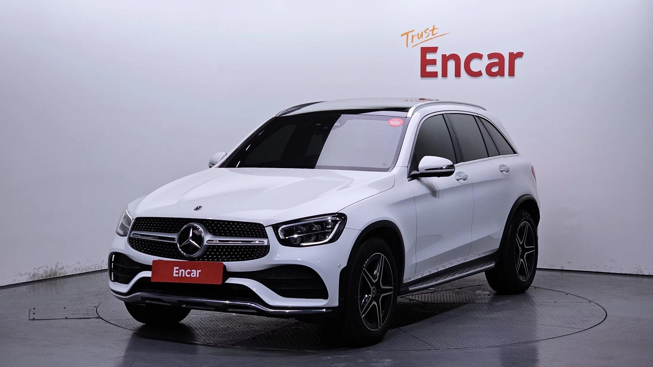 Mercedes-Benz GLC-Class GLC300 4MATIC, 2022 г. 28167 км.
