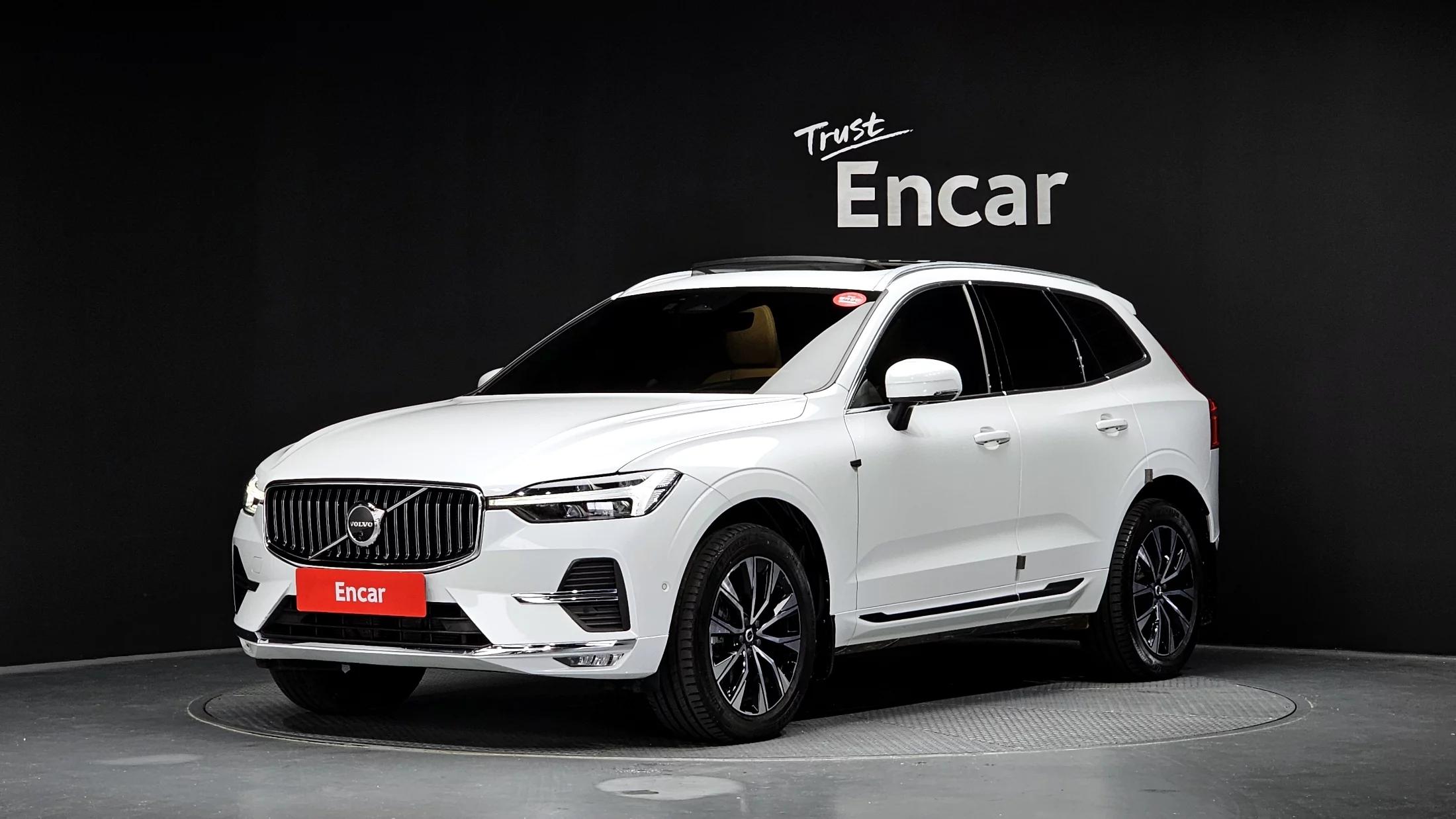 Volvo XC60 B5 Ultimate Bright, 2023 г. 35264 км.