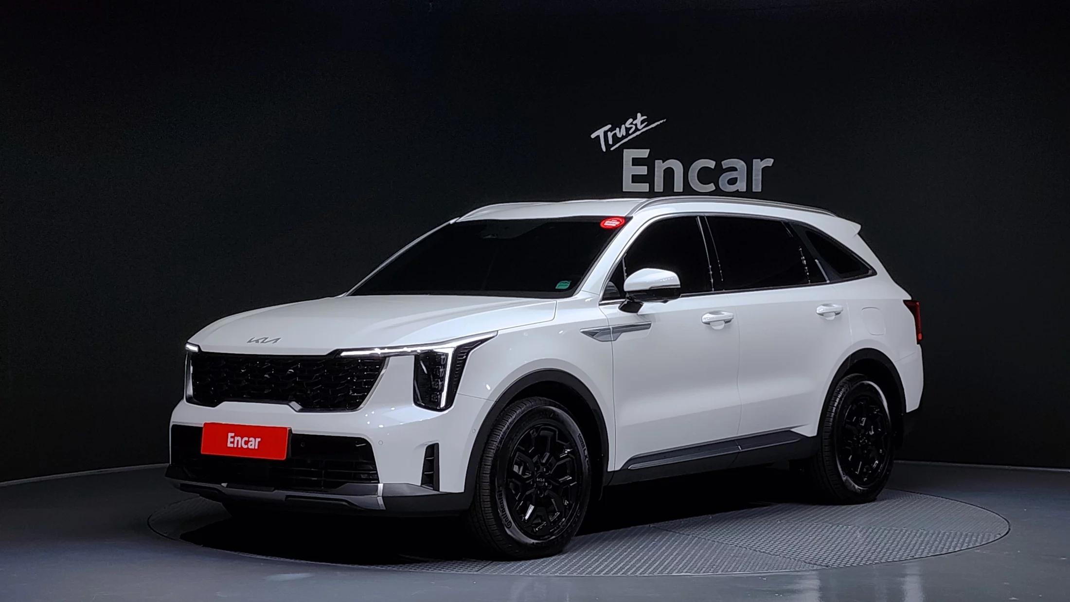 Kia Sorento HEV 1.6 2WD Signature, гибрид, 2024 г. 14097 км.