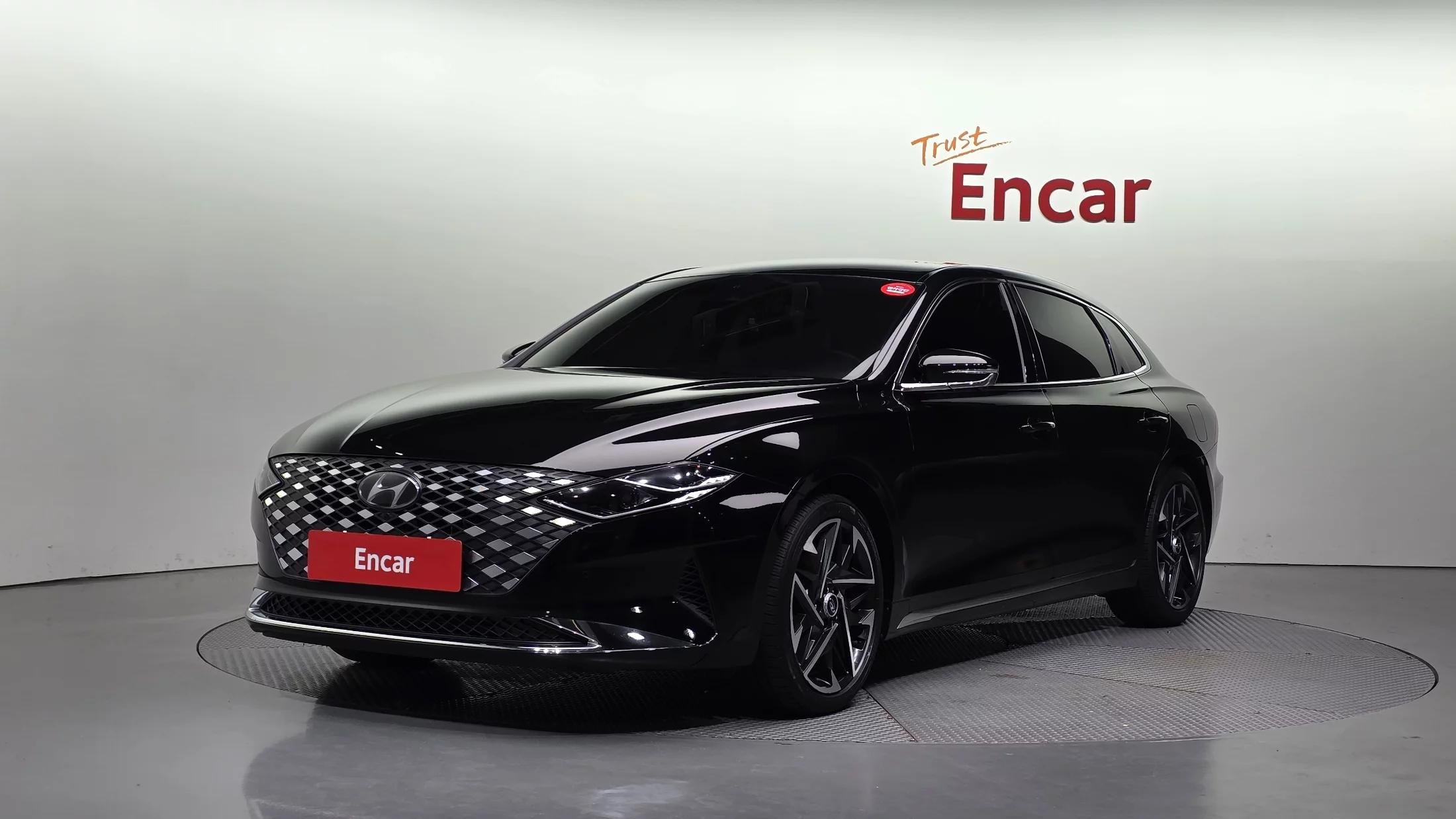 Hyundai Grandeur 3.0 LPi Exclusive, 2022 г. 30967 км.