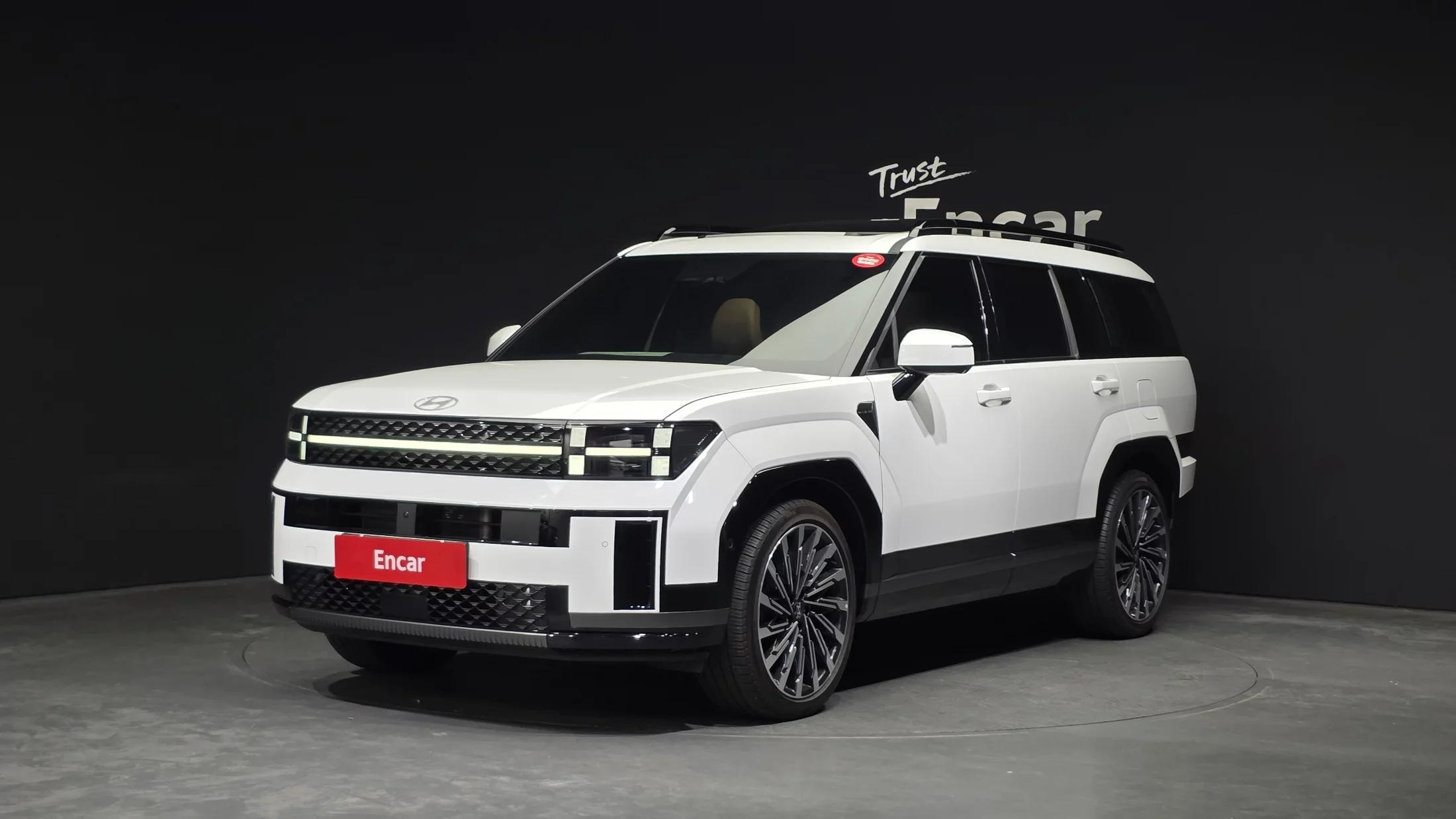 Hyundai Santa Fe Gasoline 2.5T 4WD Calligraphy, 2023 г. 61868 км.