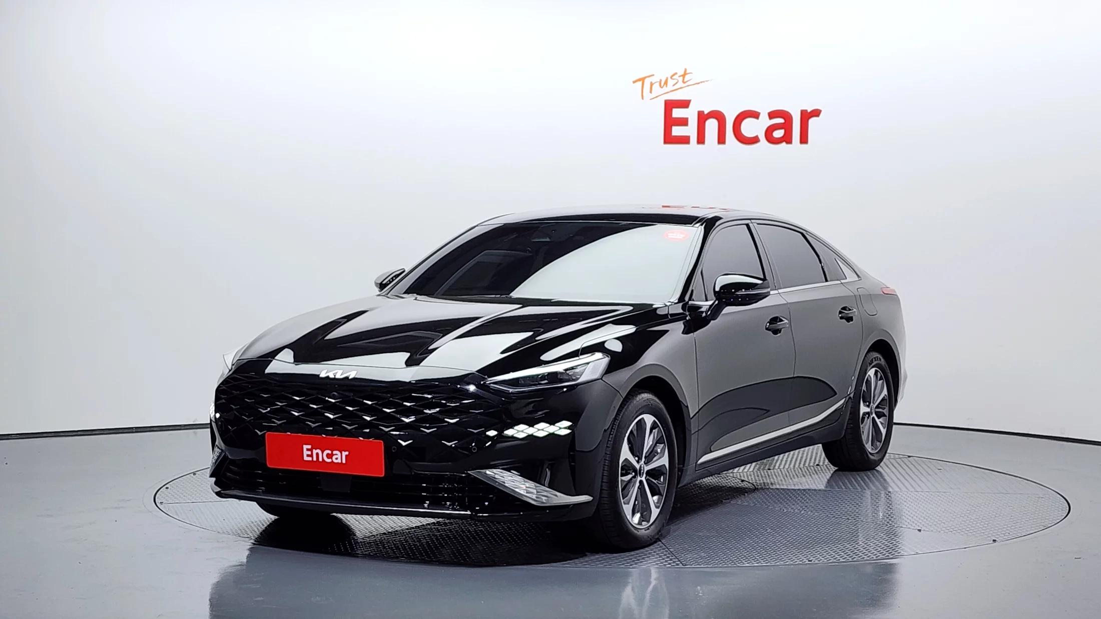 Kia K8 Noblesse, гибрид, 2024 г. 6728 км.