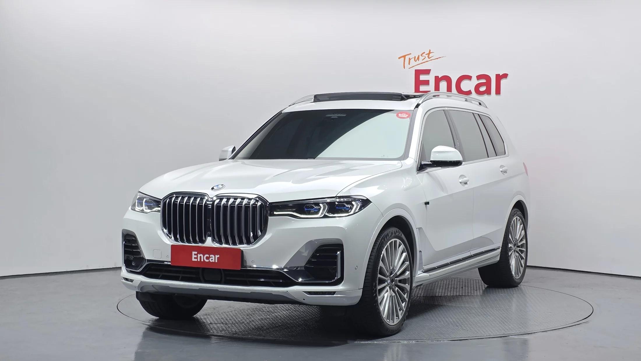 BMW X7 xDrive 40i Design Pure Excellence 6-Seater, 2021 г. 18166 км.
