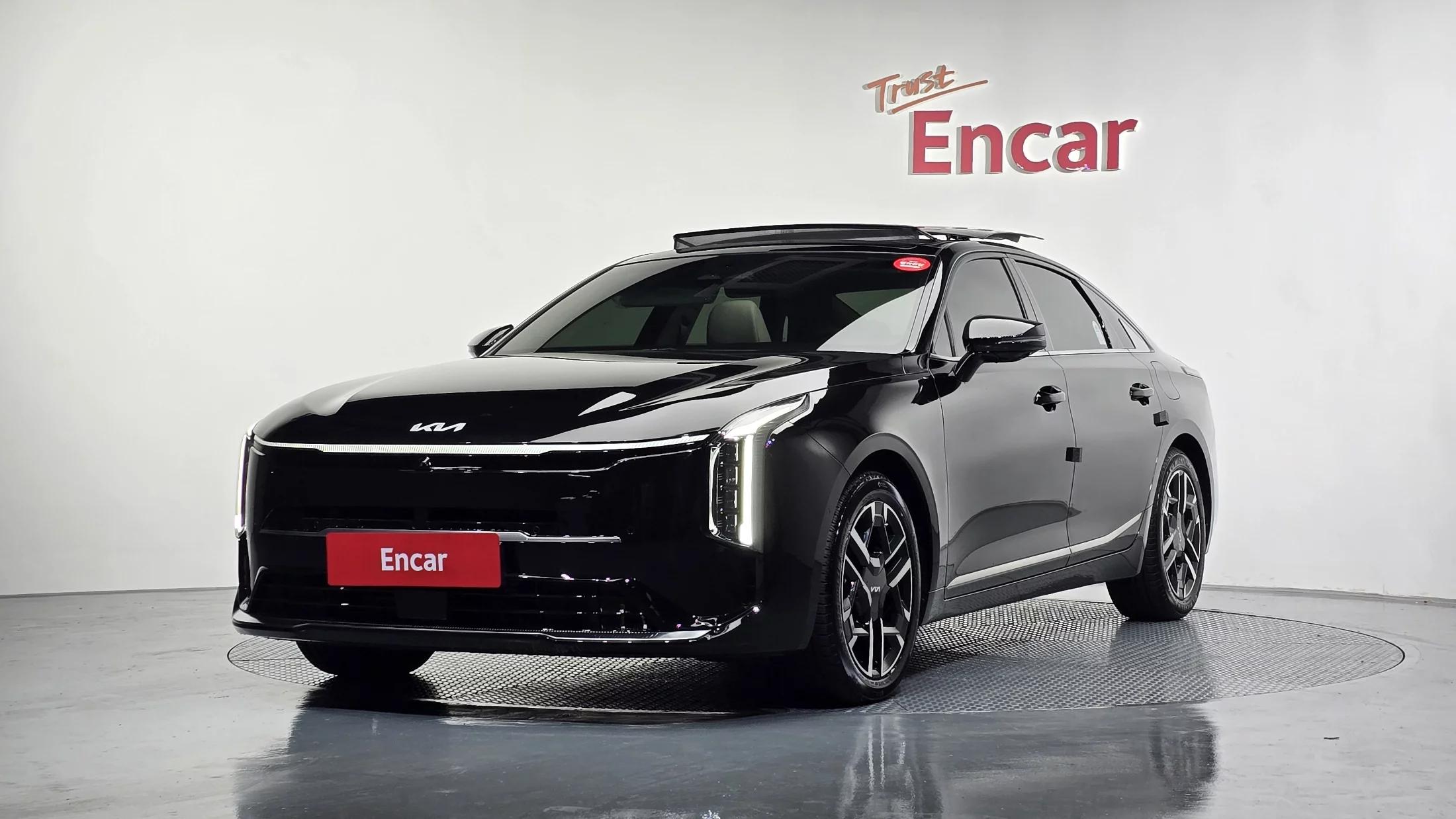 Kia K8 Noblesse, гибрид, 2025 г. 4101 км.