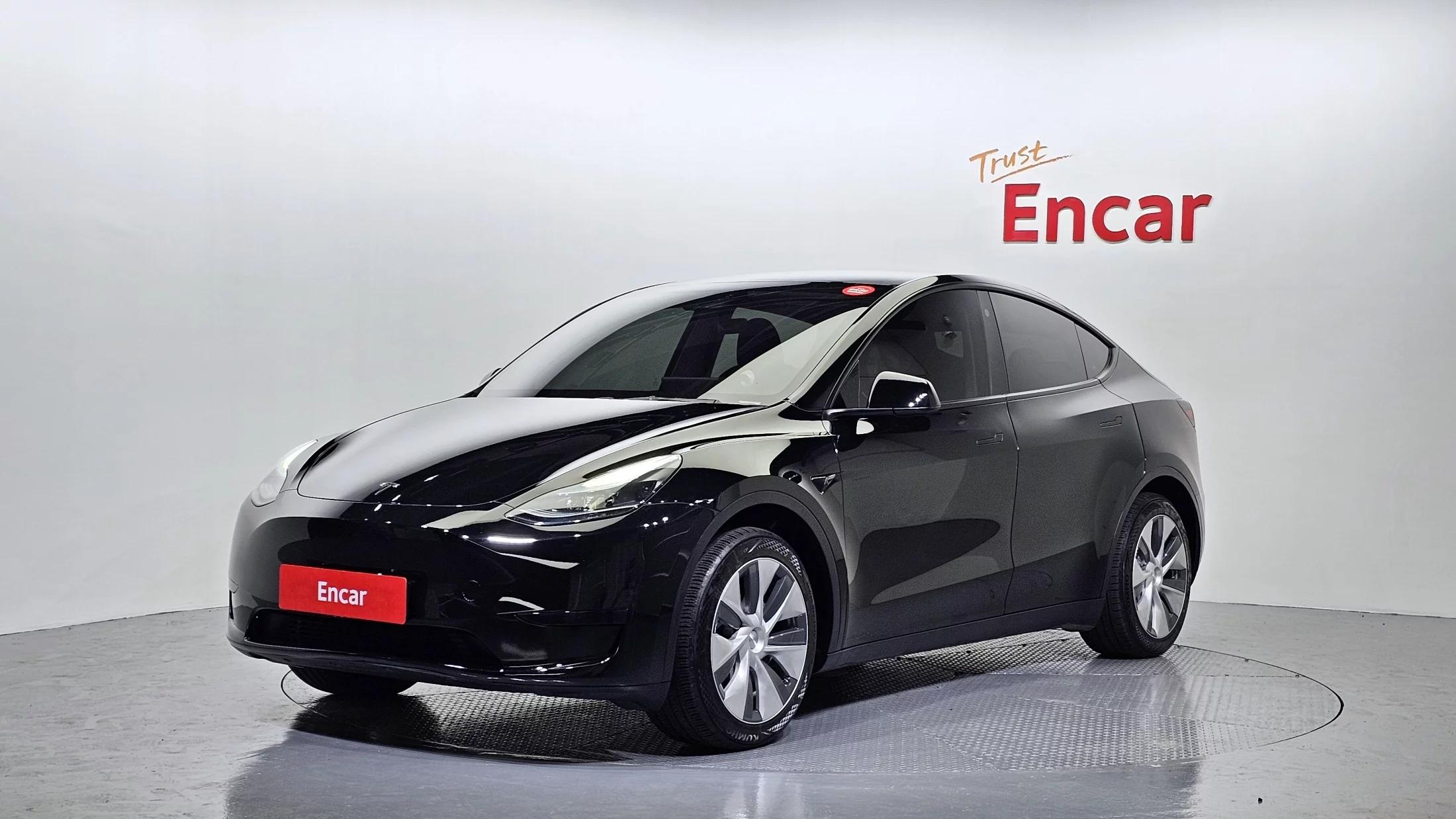 Tesla Model Y RWD, электромобиль, 2023 г. 31577 км.