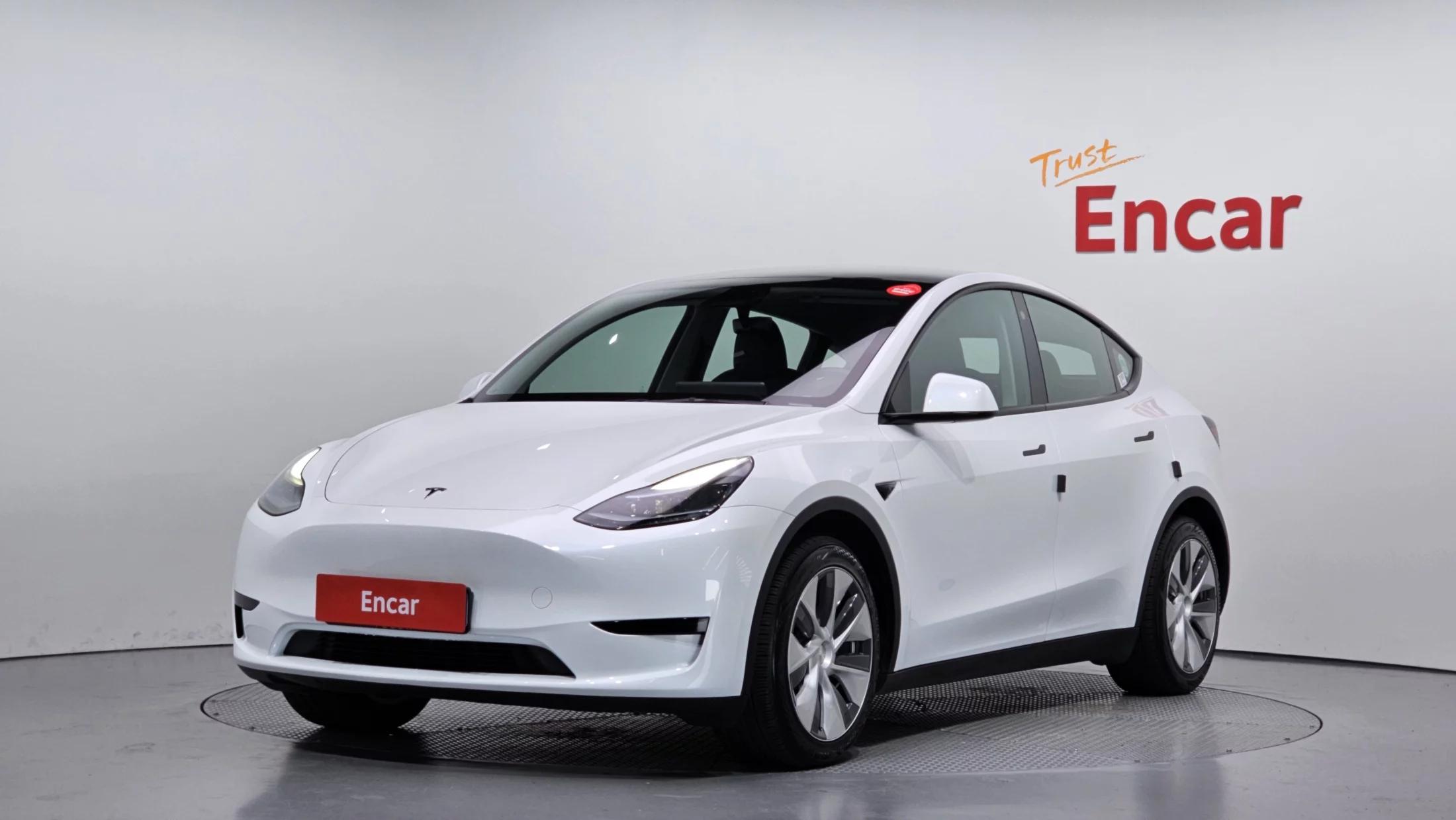Tesla Model Y RWD, электромобиль, 2023 г. 35278 км.