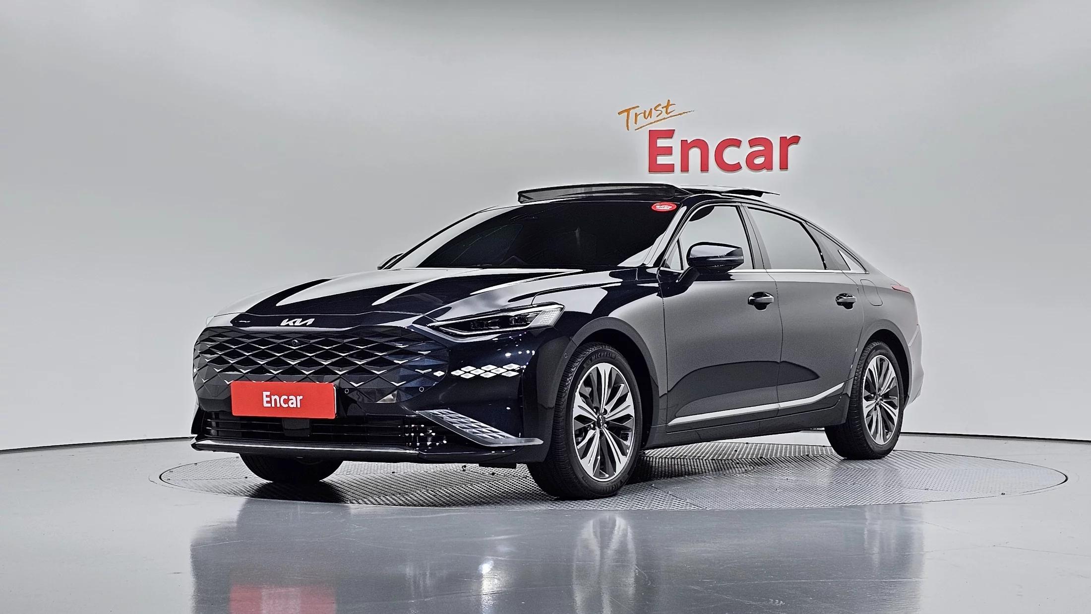 Kia K8 Signature Special, гибрид, 2023 г. 11359 км.