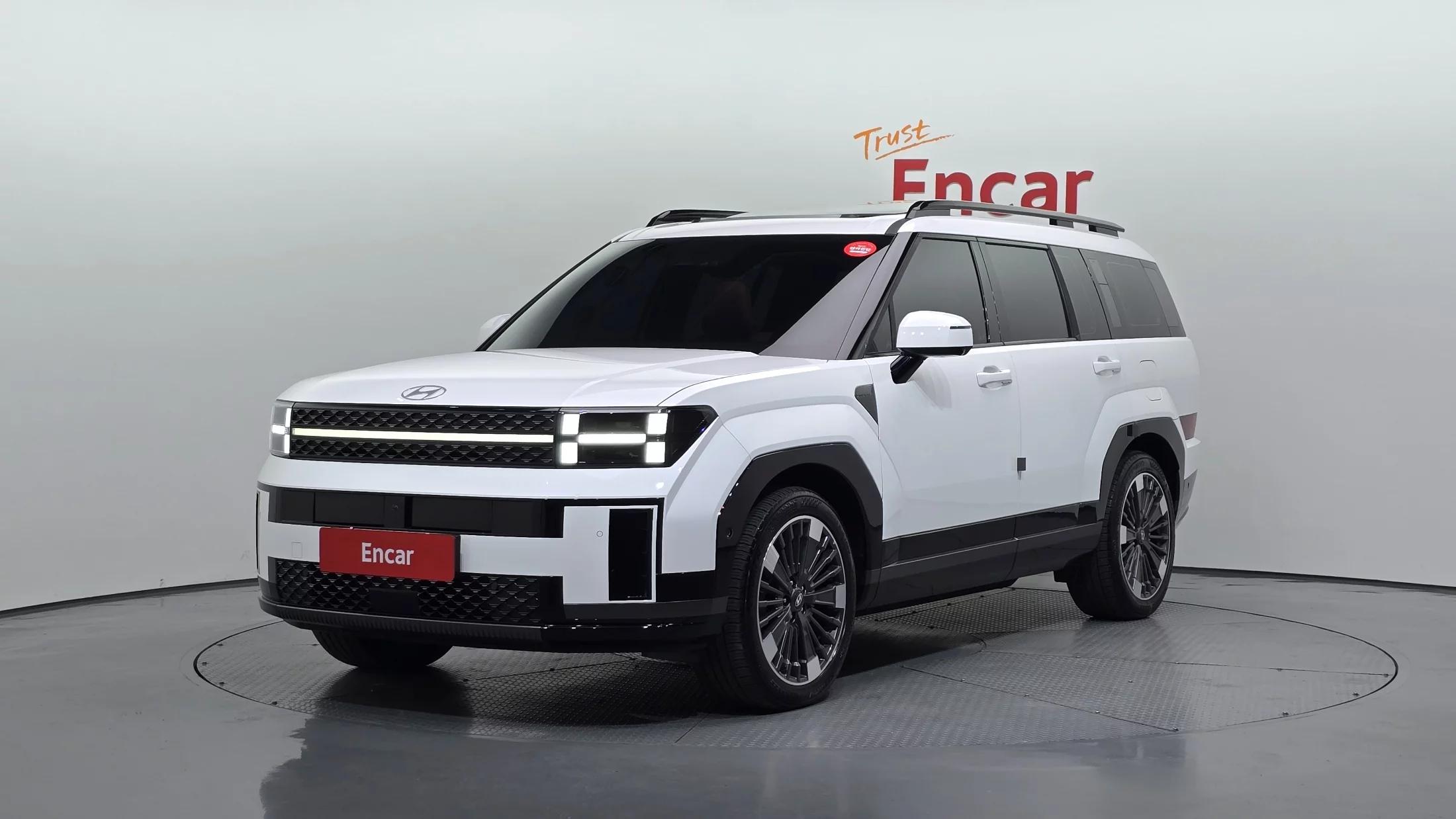 Hyundai Santa Fe HEV 1.6 4WD Calligraphy, гибрид, 2023 г. 21280 км.