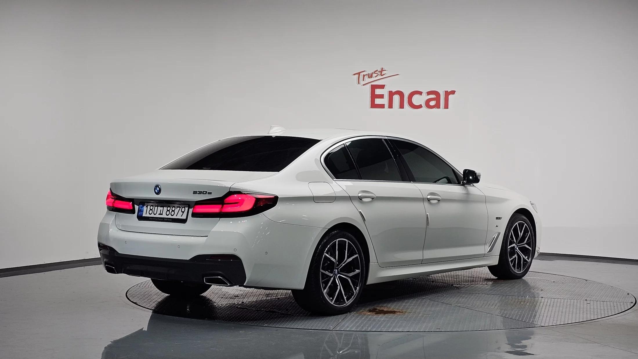 BMW 5-Series 530e M Sport, гибрид, 2022 г. 19232 км.