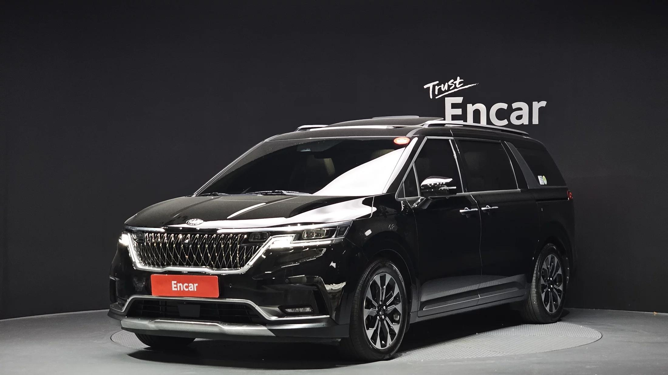 Kia Carnival 7-Seater Signature, 2021 г. 86102 км.