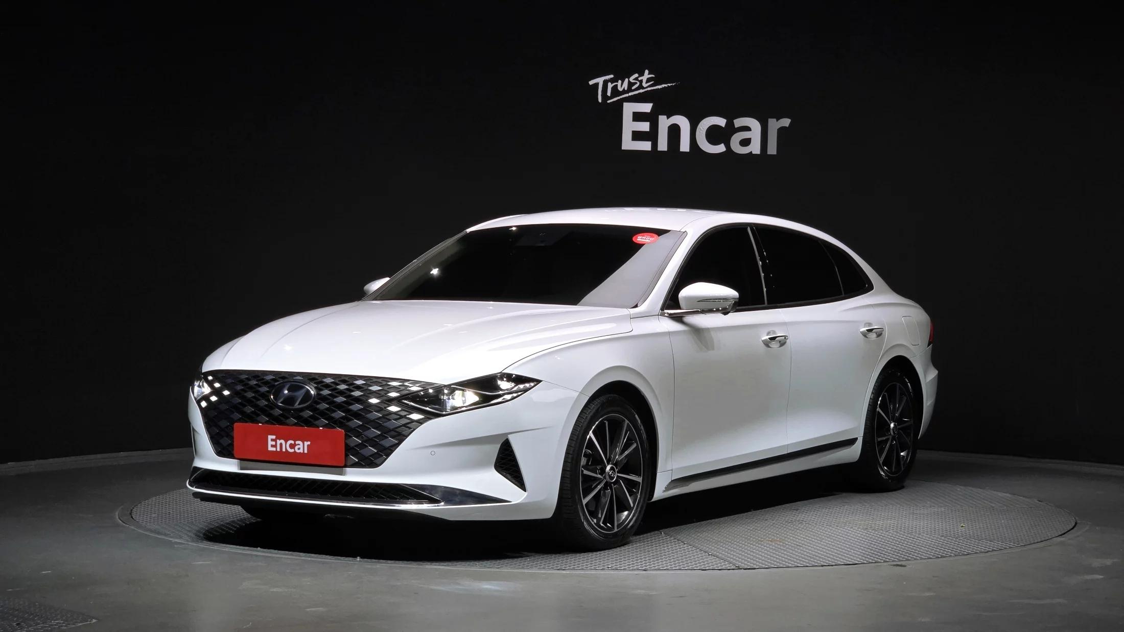 Hyundai Grandeur 2.5 Le Blanc, 2021 г. 70718 км.