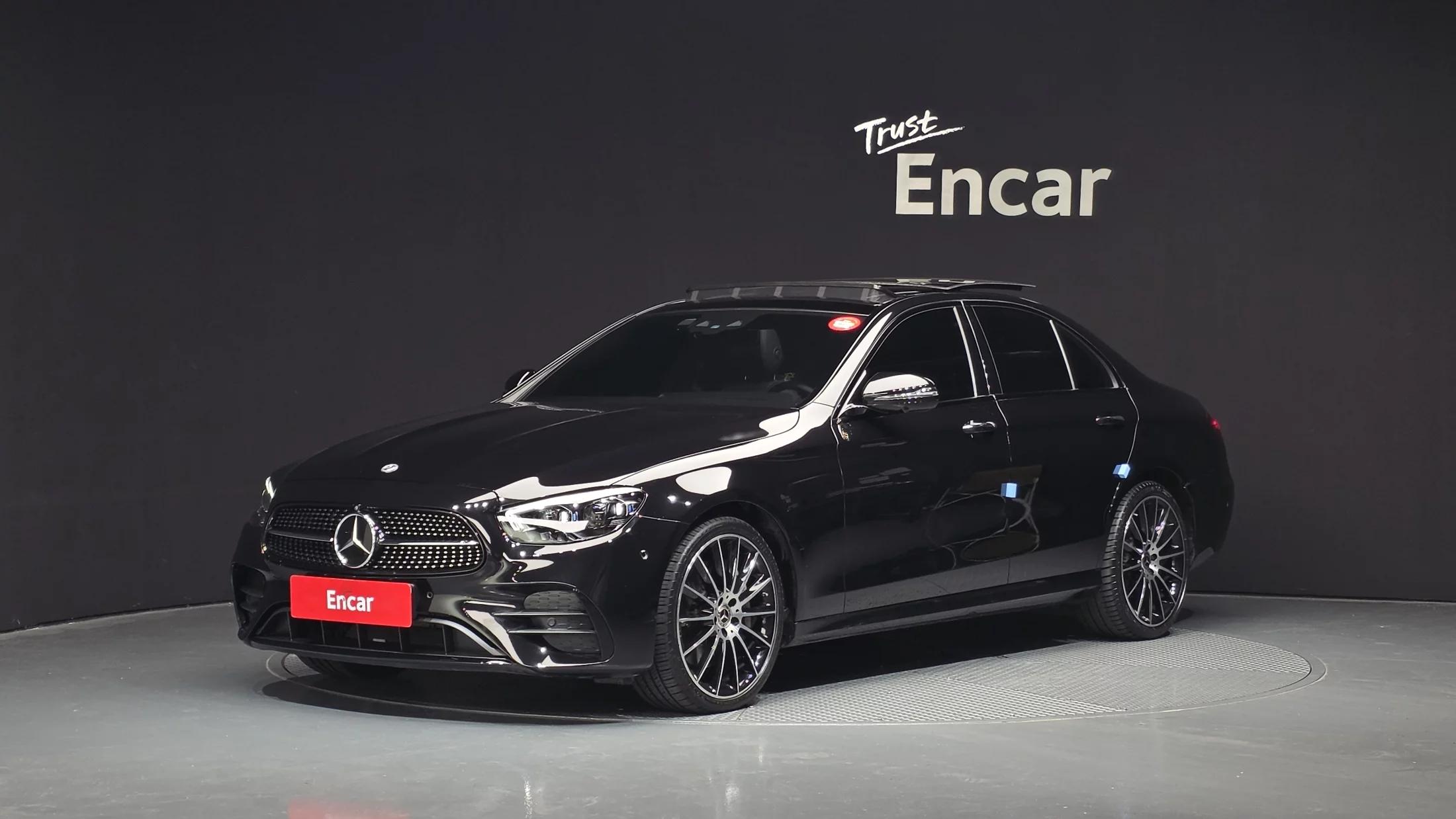 Mercedes-Benz E-Class E350 4MATIC AMG Line, 2022 г. 26045 км.
