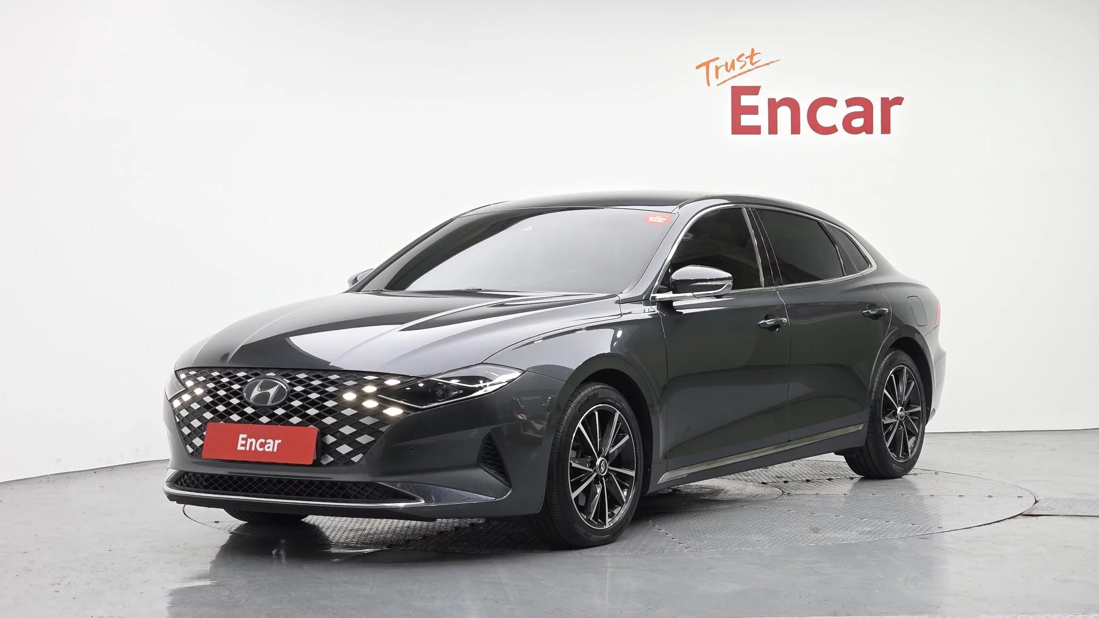 Hyundai Grandeur 2.5 Le Blanc, 2021 г. 86599 км.