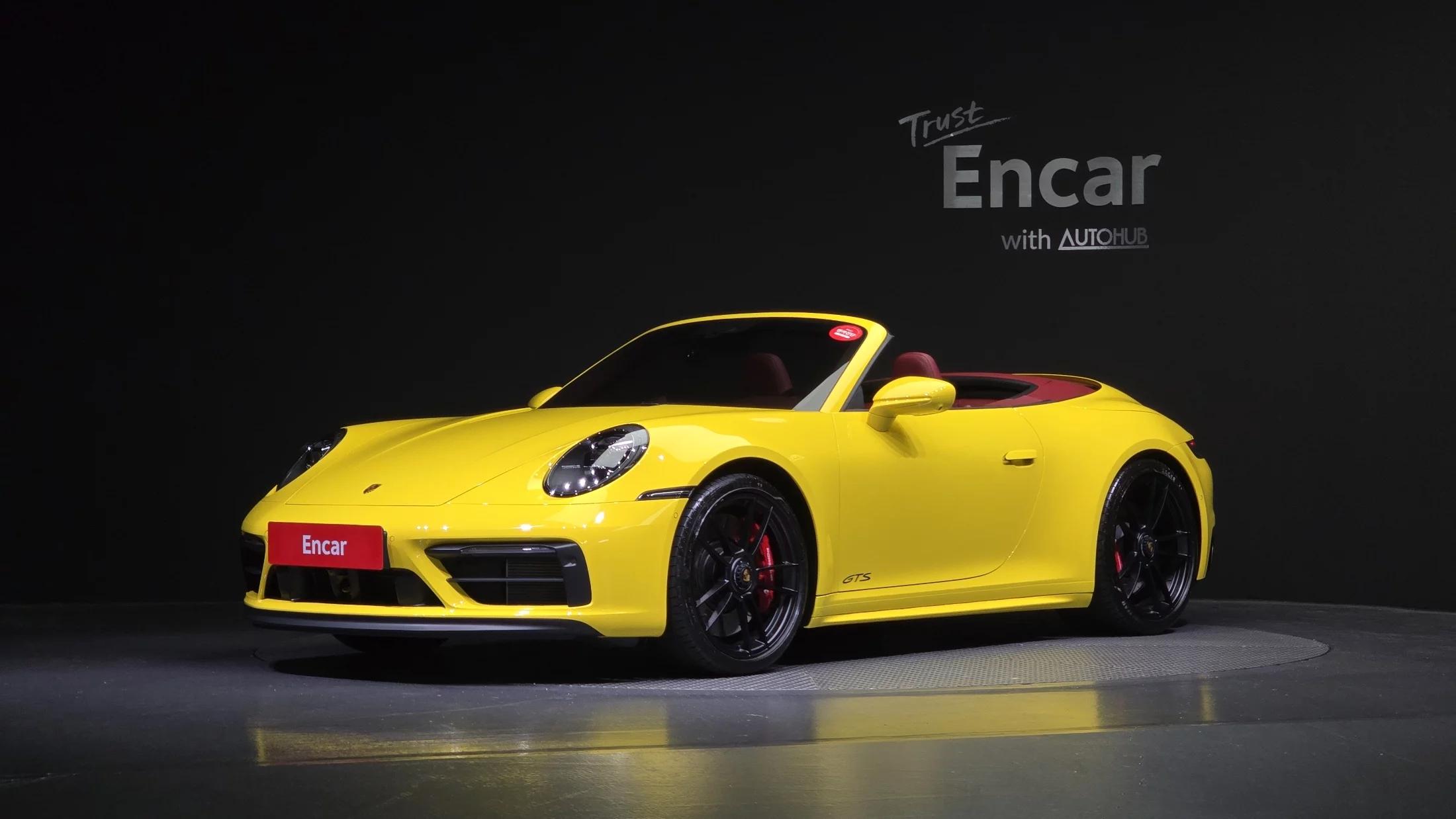 Porsche 911 Carrera 4 GTS Cabriolet, 2023 г. 7096 км.