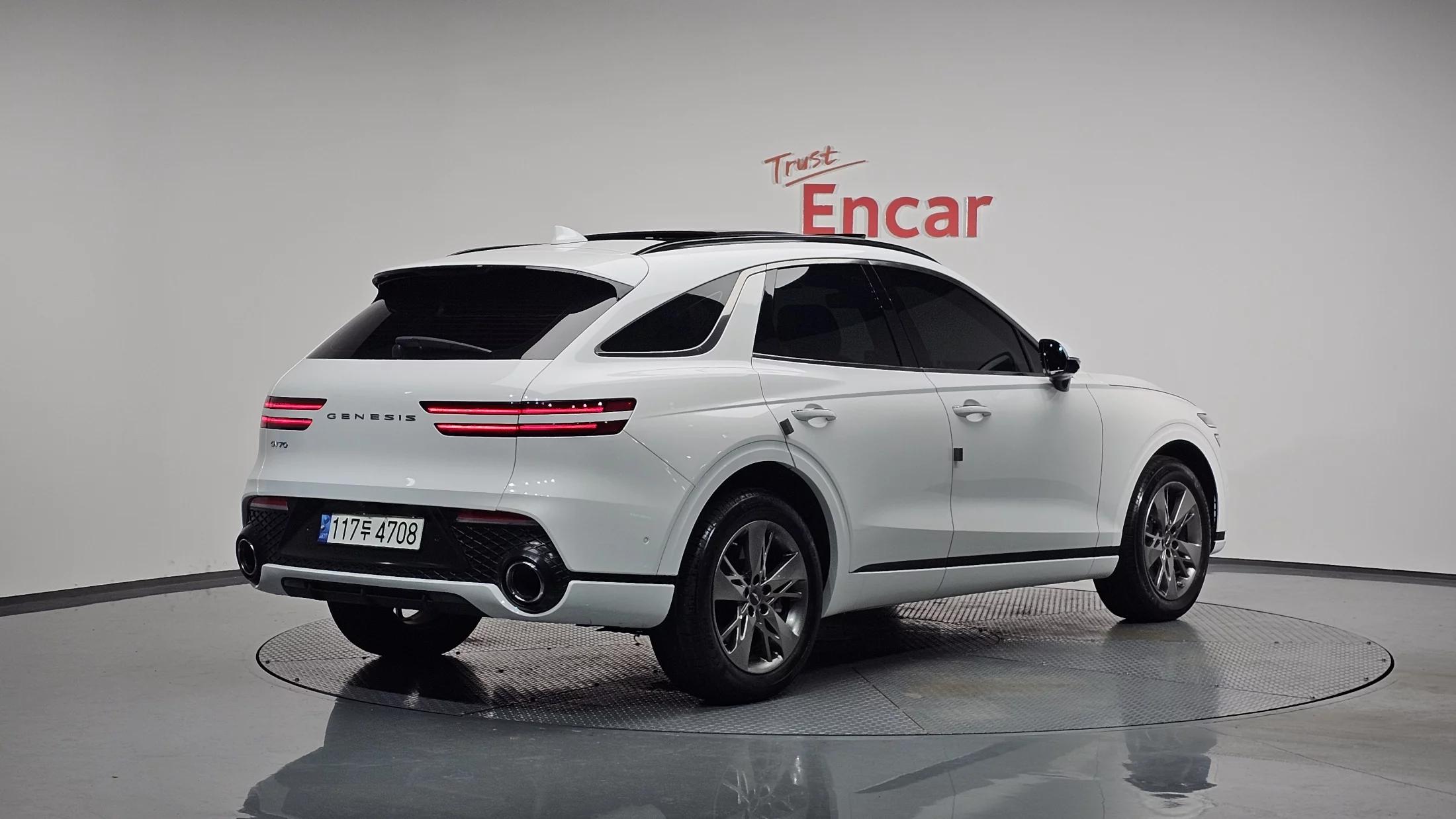 Genesis GV70 2.5T Gasoline 2WD, 2021 г. 28828 км.