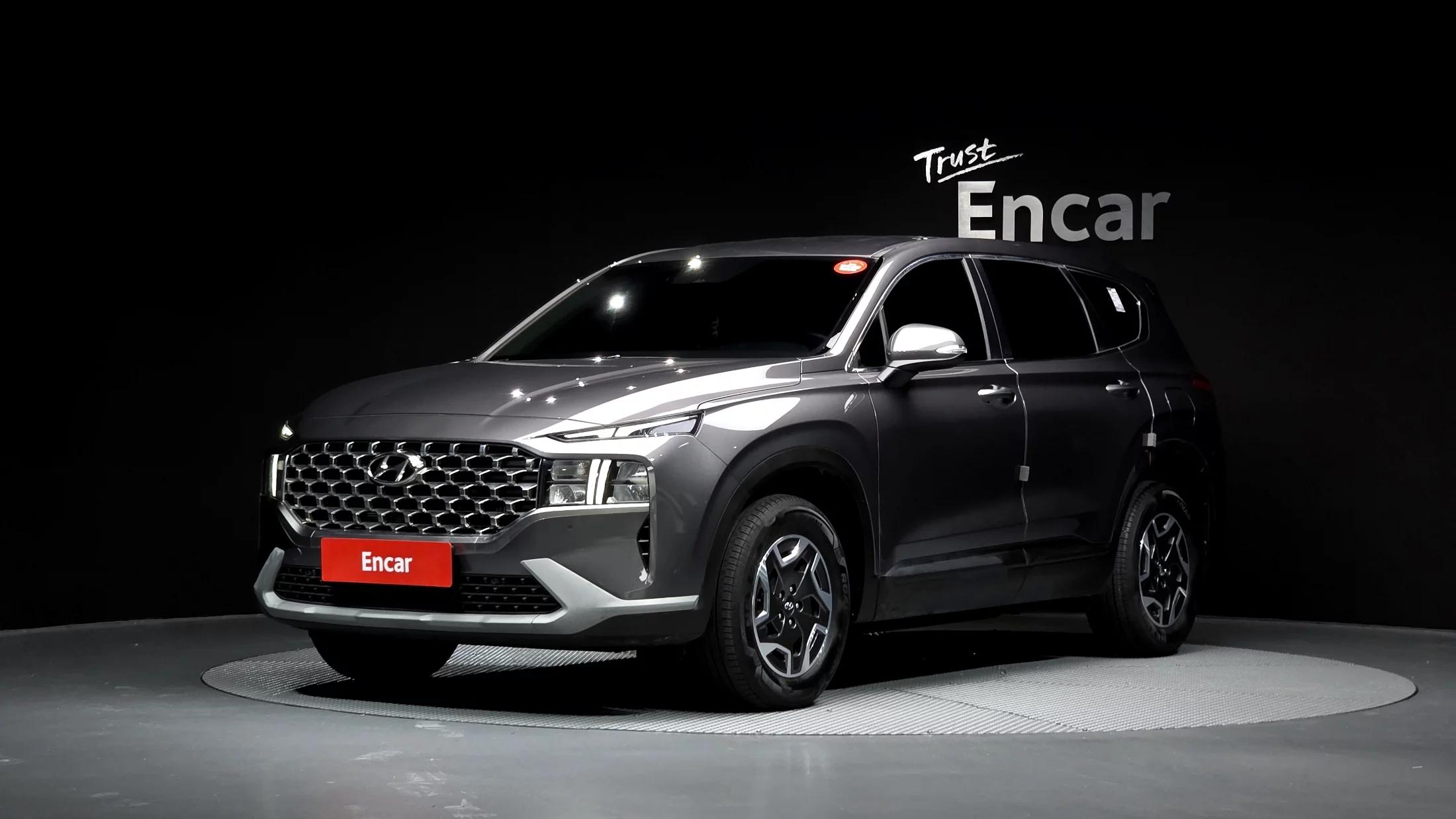 Hyundai Santa Fe HEV 1.6 2WD Exclusive, гибрид, 2023 г. 28503 км.
