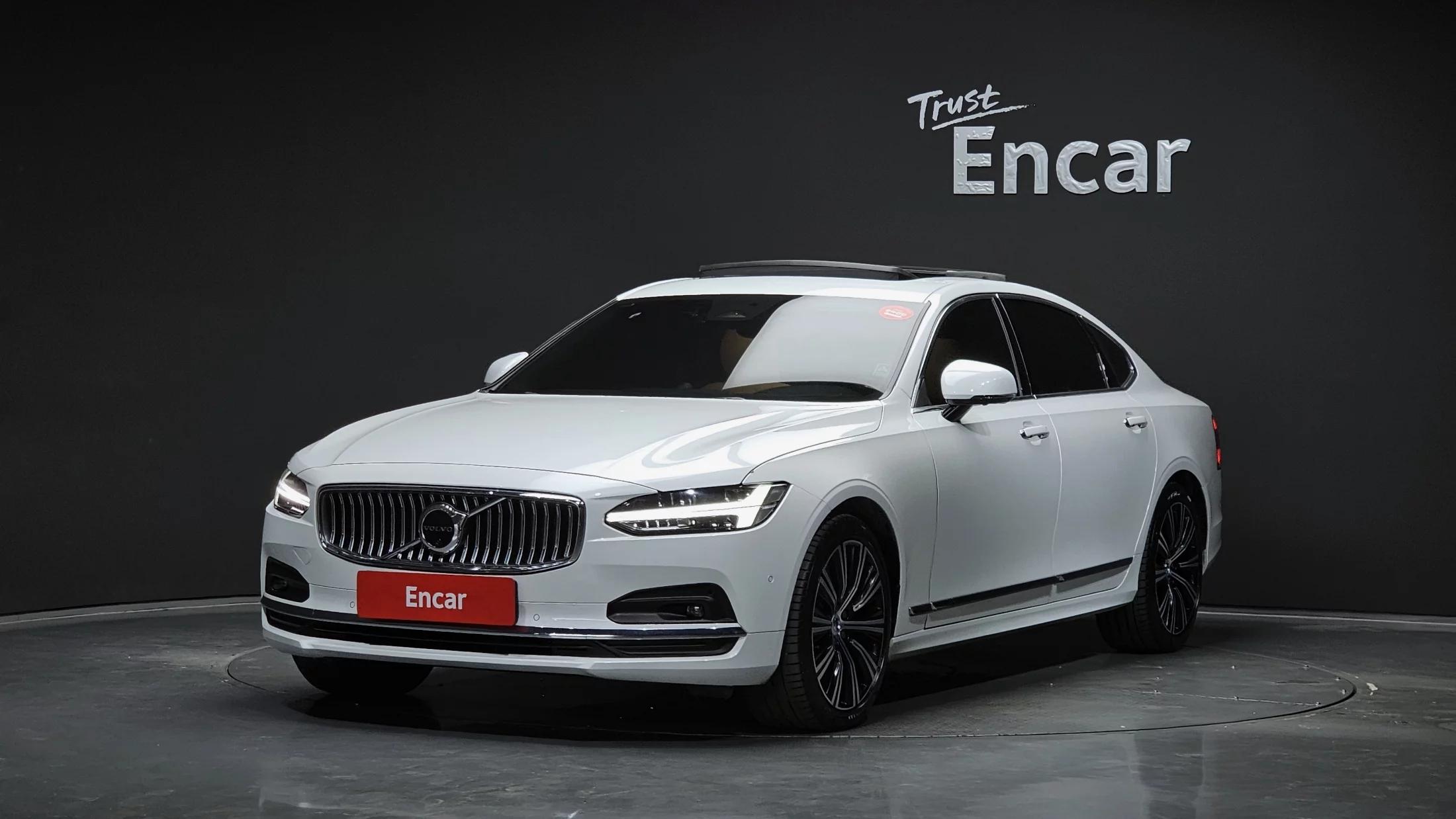 Volvo S90 B5 Ultimate Bright, 2023 г. 26180 км.