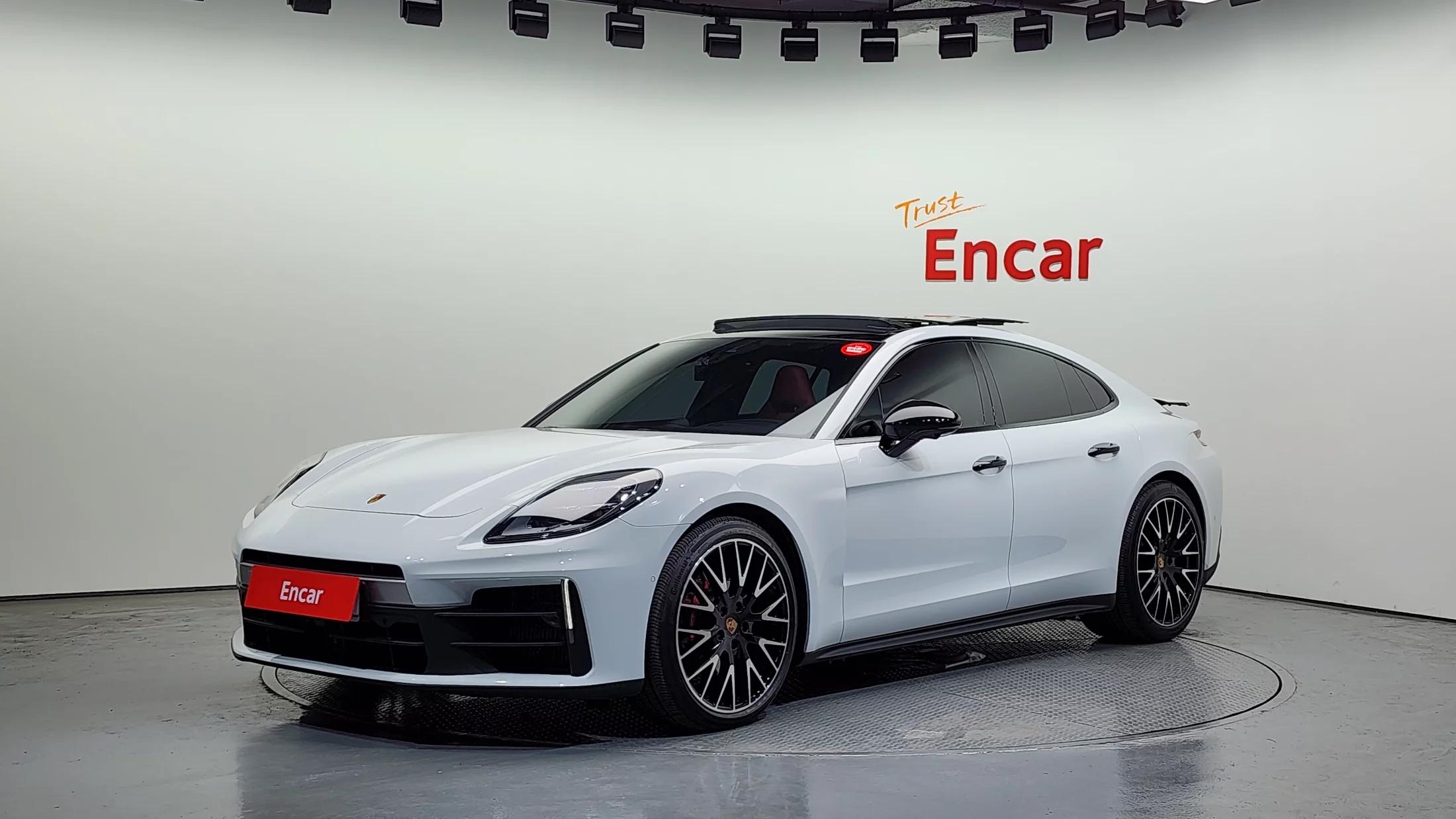 Porsche PANAMERA 2.9 AWD, 2024 г. 13515 км.