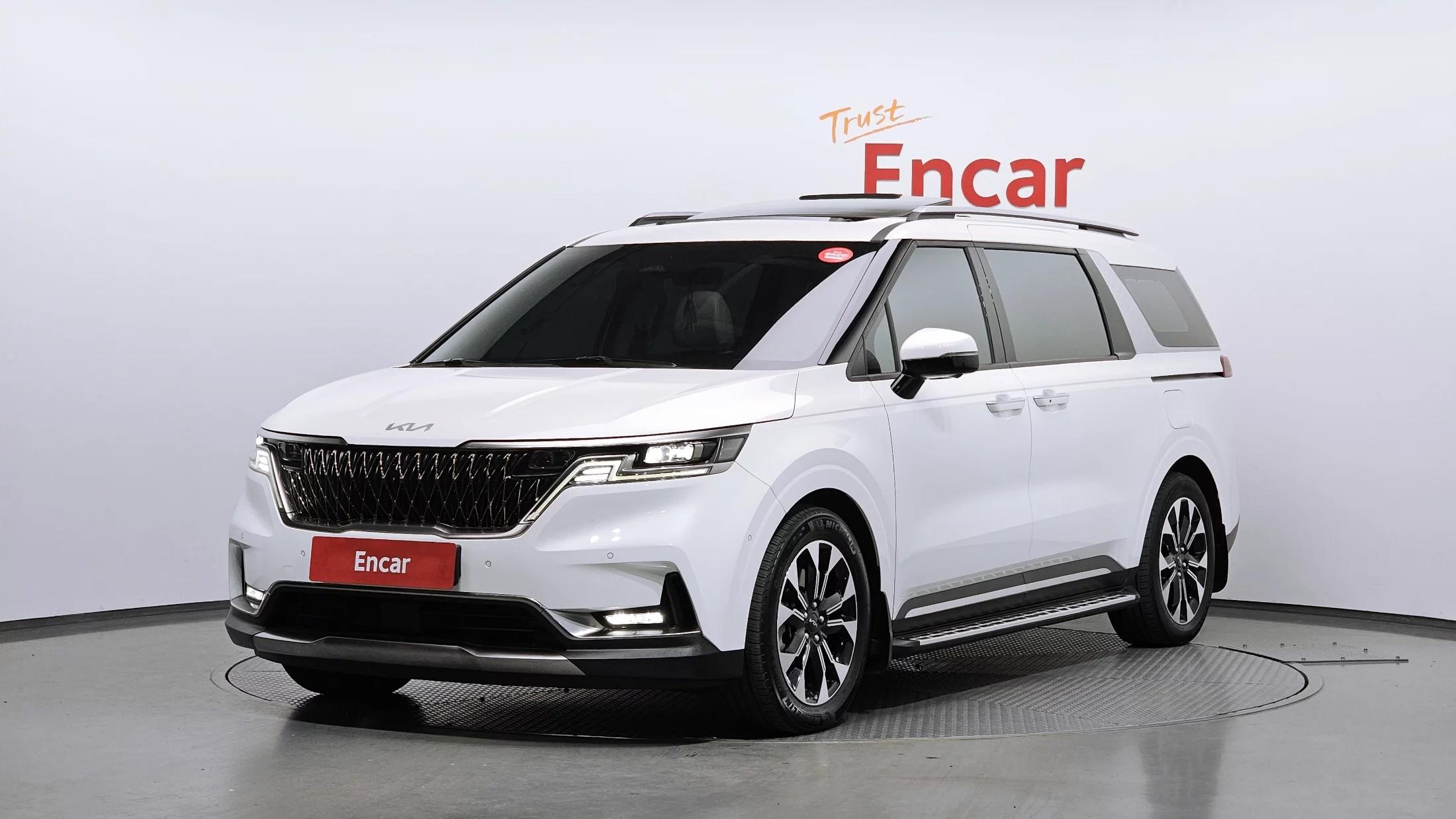 Kia Carnival 9-Seater Signature, 2022 г. 73652 км.