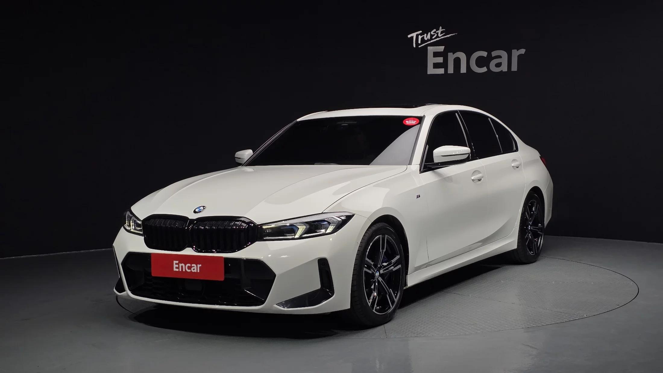 BMW 3-Series 320i M Sport, 2023 г. 20043 км.