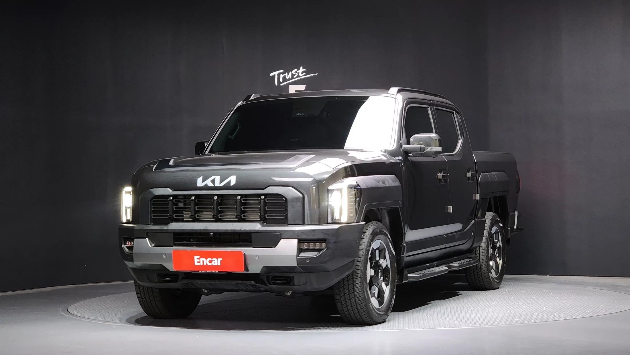 Kia Tasman 2.5T Gasoline 4WD Extreme, 2025 г. 13653 км.