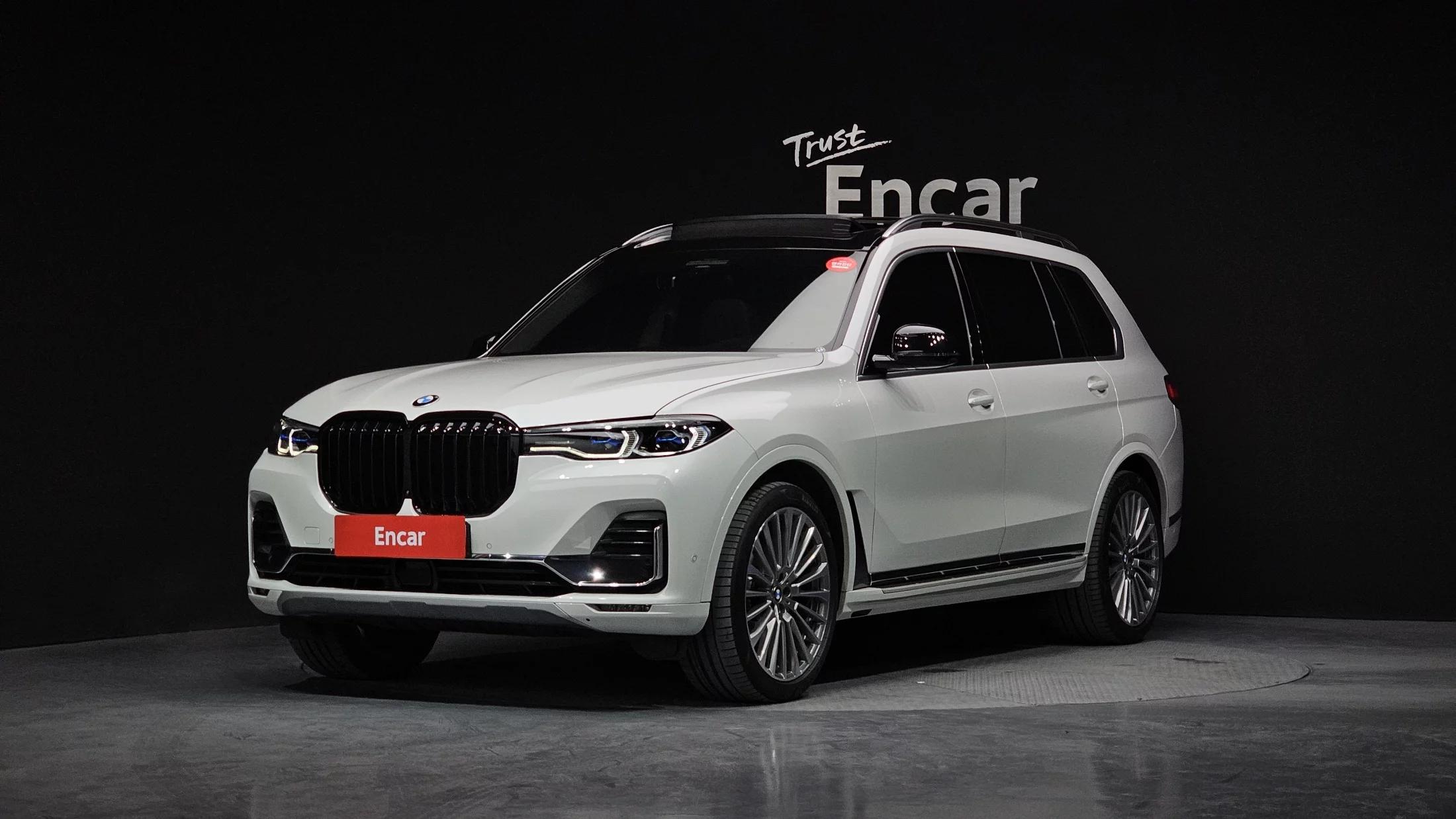 BMW X7 xDrive 40i Design Pure Excellence 7-Seater, 2022 г. 32235 км.