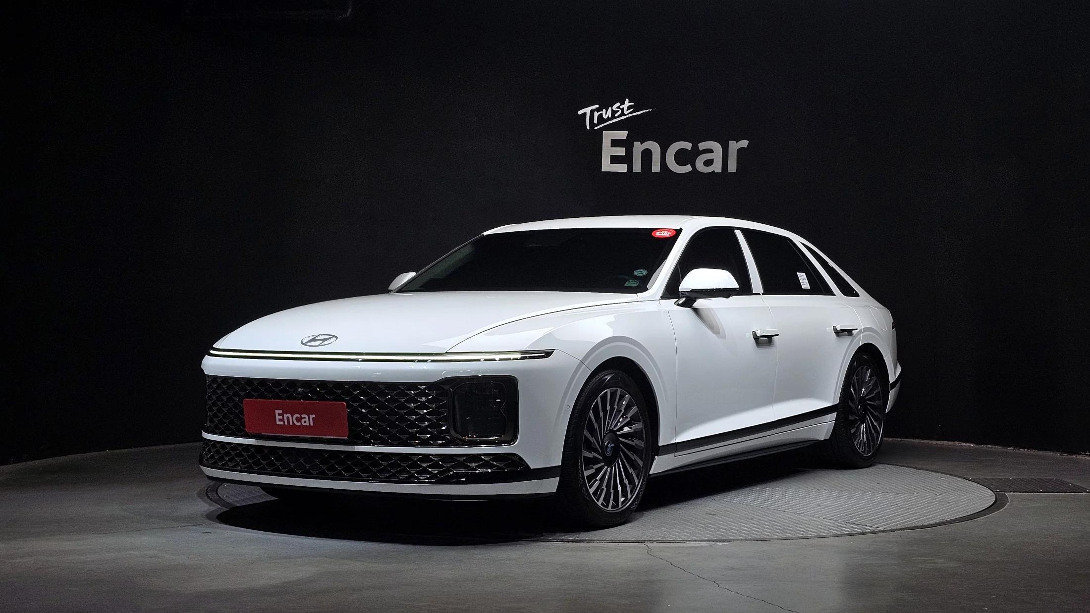 Hyundai Grandeur 2,5 Gasoline 2WD Calligraphy, 2023 г. 6691 км.