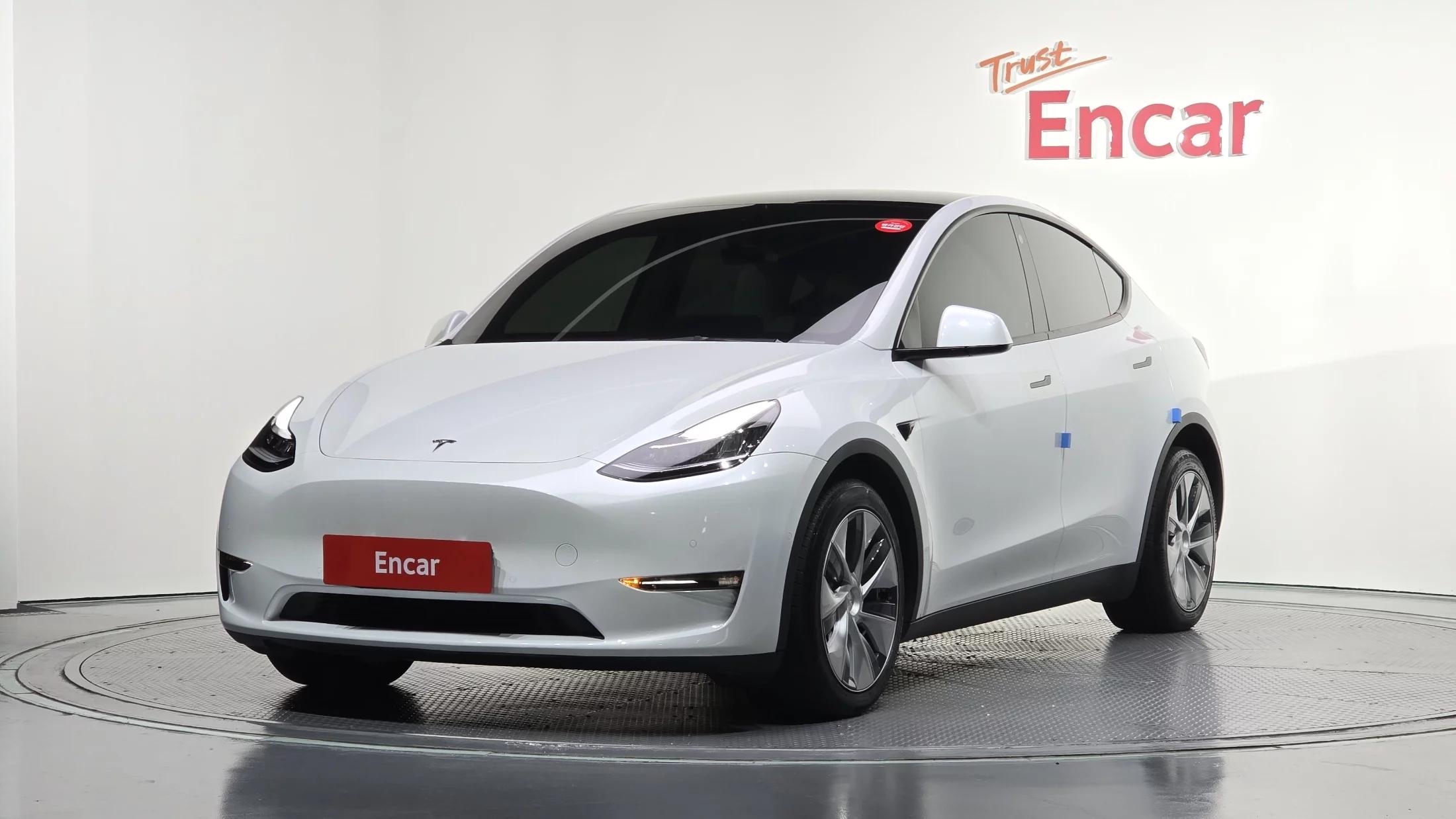 Tesla Model Y Long Range, электромобиль, 2022 г. 30730 км.