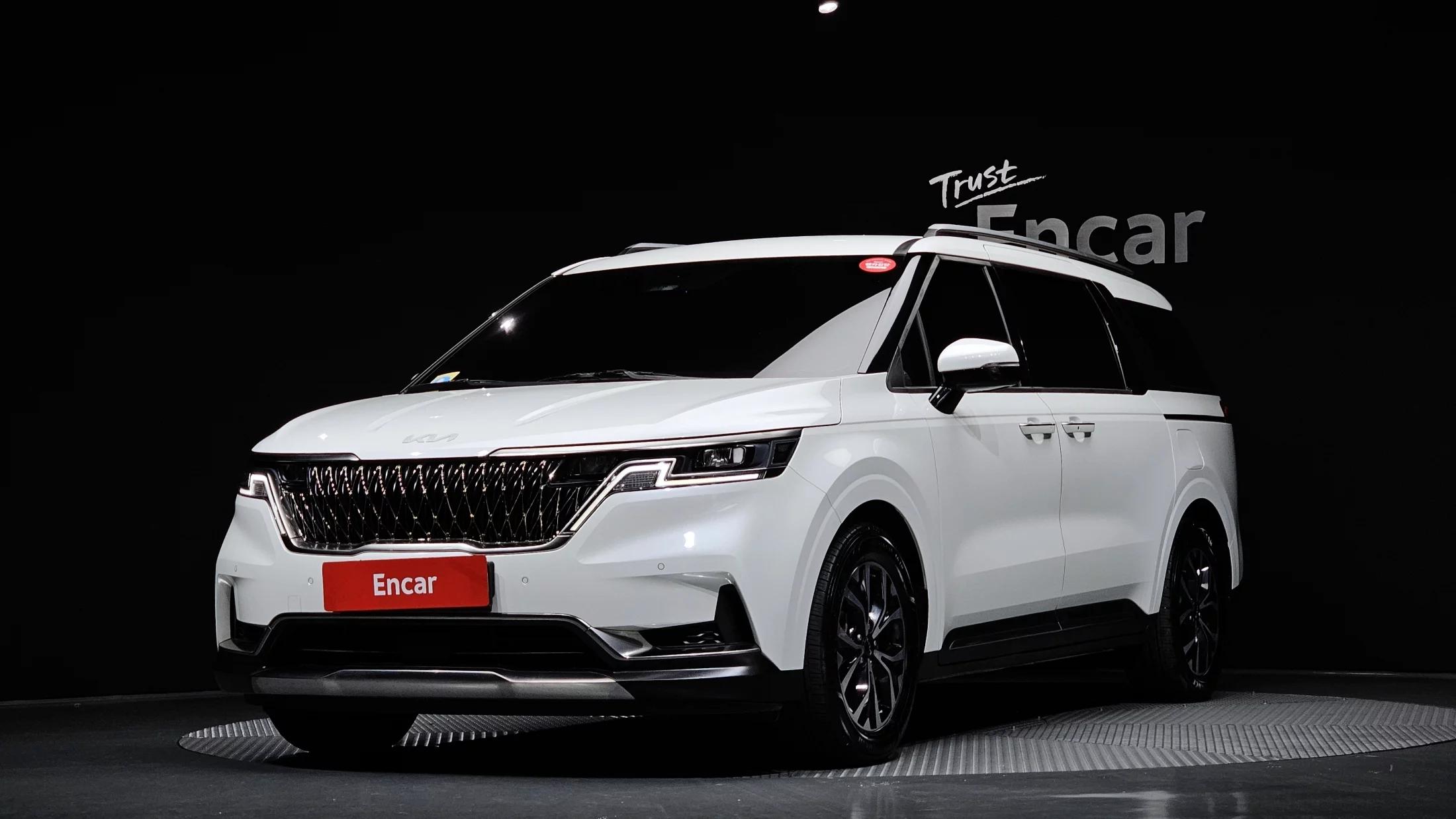Kia Carnival Gasoline 9-Seater Noblesse, 2023 г. 33479 км.