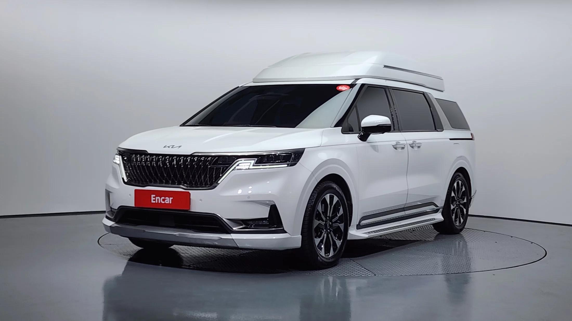 Kia Carnival 7-Seater Hi-Limousine Signature, 2021 г. 35174 км.