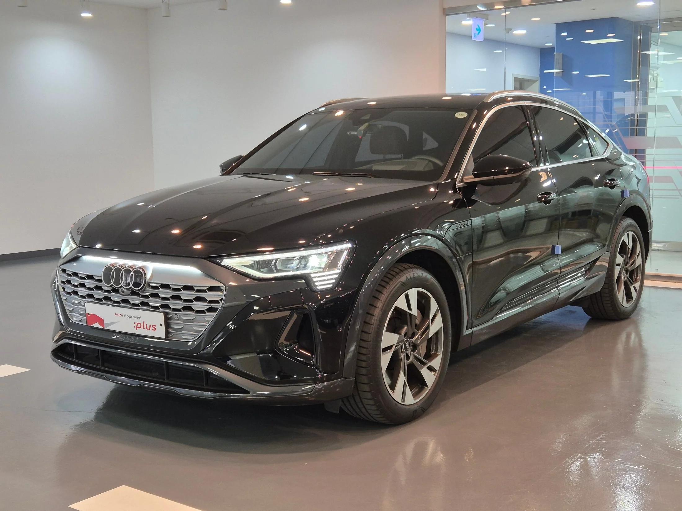 Audi Q8 E-TRON 55 Quattro Sportback, электромобиль, 2024 г. 20654 км.