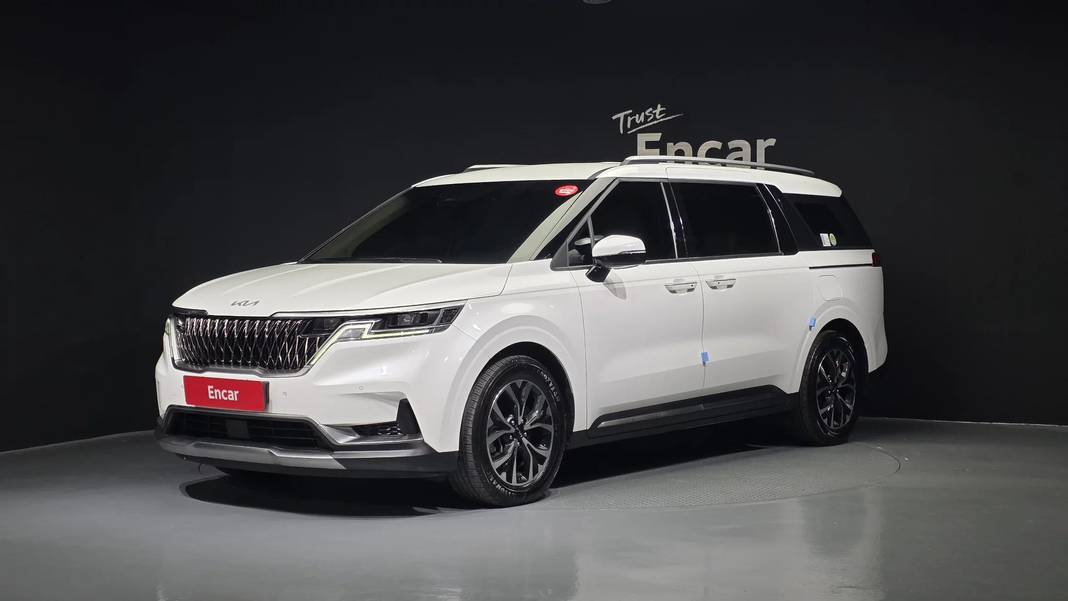 Kia Carnival 9-Seater Noblesse, 2022 г. 57456 км.
